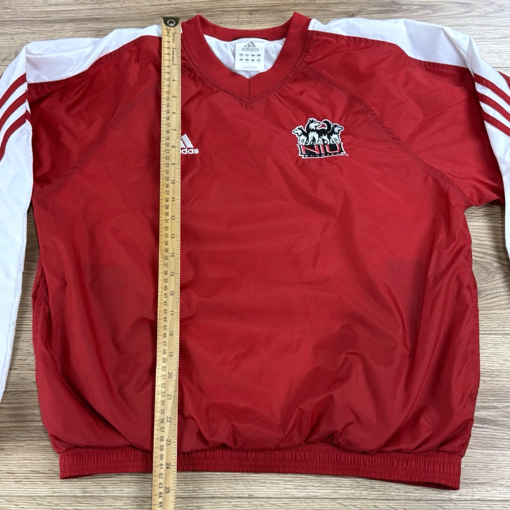 Adidas VINTAGE Adidas Windbreaker Jacket Men S Red Nylon Lined NIU Huskies 90s Concert? Size US S / EU 44-46 / 1 - 5 Thumbnail