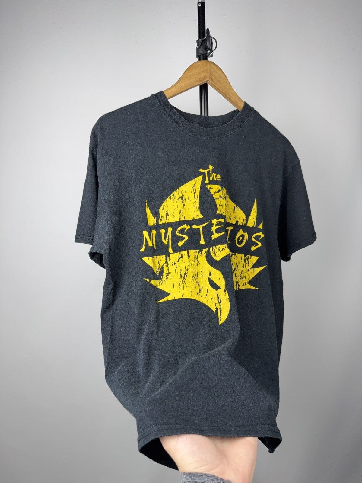 WWE WWE 2017 The Mysterios Making History Wrestling Tee Vintage Size US L / EU 52-54 / 3 - 5 Thumbnail