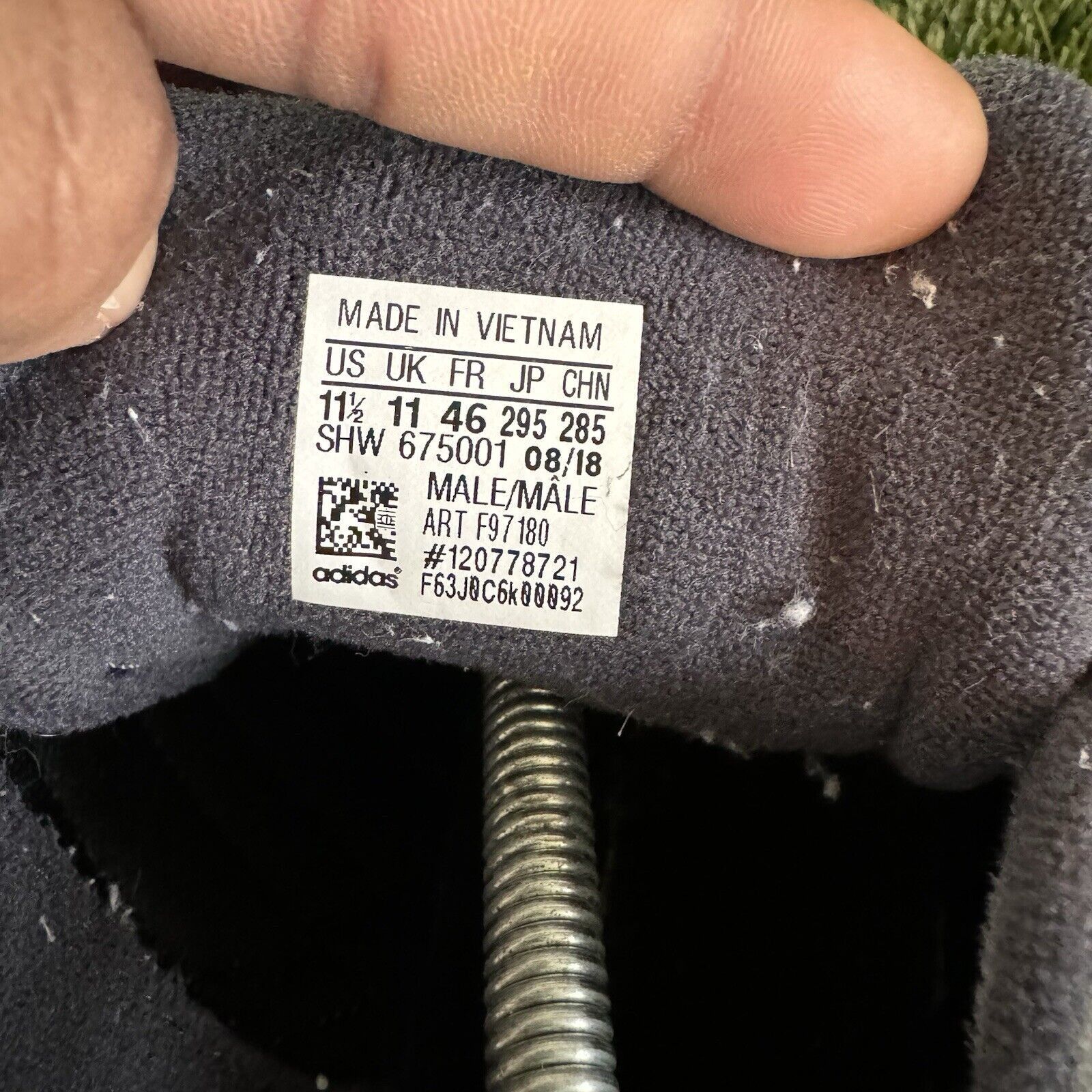 Adidas Size 11.5 - adidas Yung-96 Carbon Size US 11.5 / EU 44-45 - 6 Thumbnail