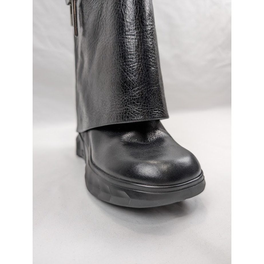 Givenchy o1rshd1 Biker Ankle Boots in Black/Natural 37 Size US 7 / IT 37 - 6 Thumbnail