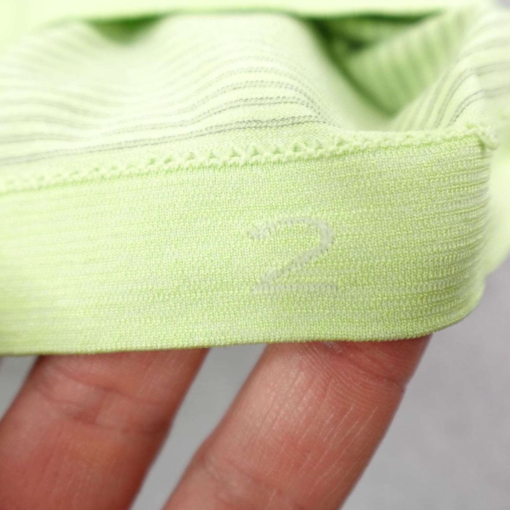 Lululemon Lululemon Shirt 2 Light Green Swiftly Tech Performance Athletic Gym Top Womens Size XS / US 0-2 / IT 36-38 - 4 Thumbnail