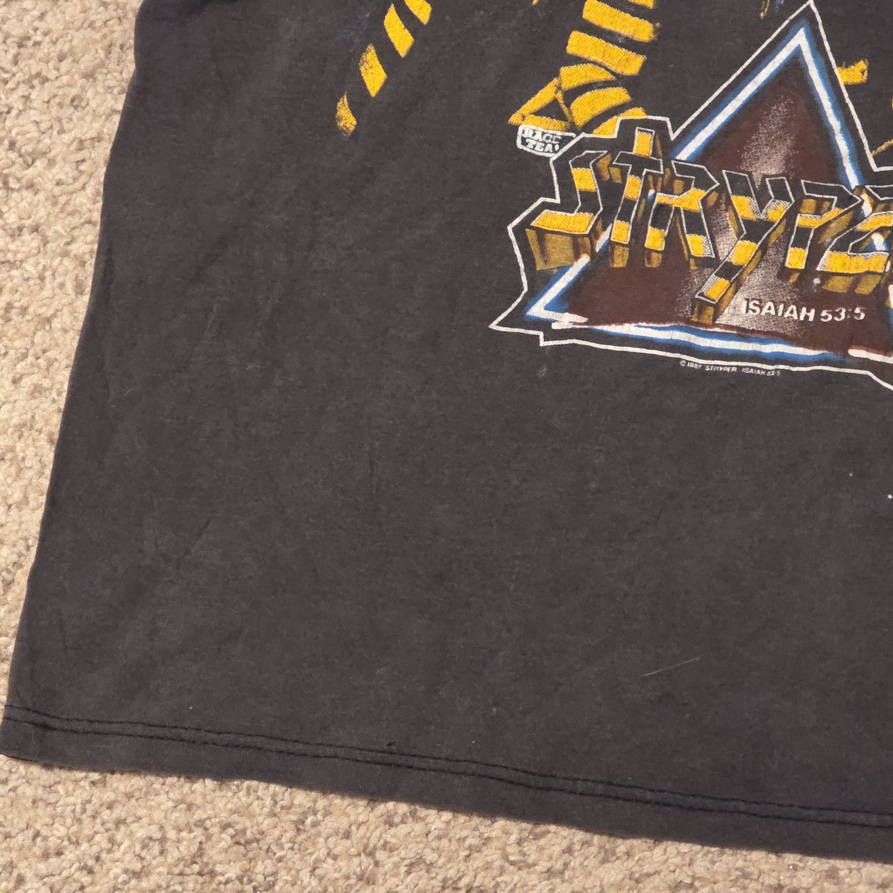 Vintage Vintage 1987 Stryper “To Hell With The Devil” T-Shirt Size US XL / EU 56 / 4 - 6 Thumbnail