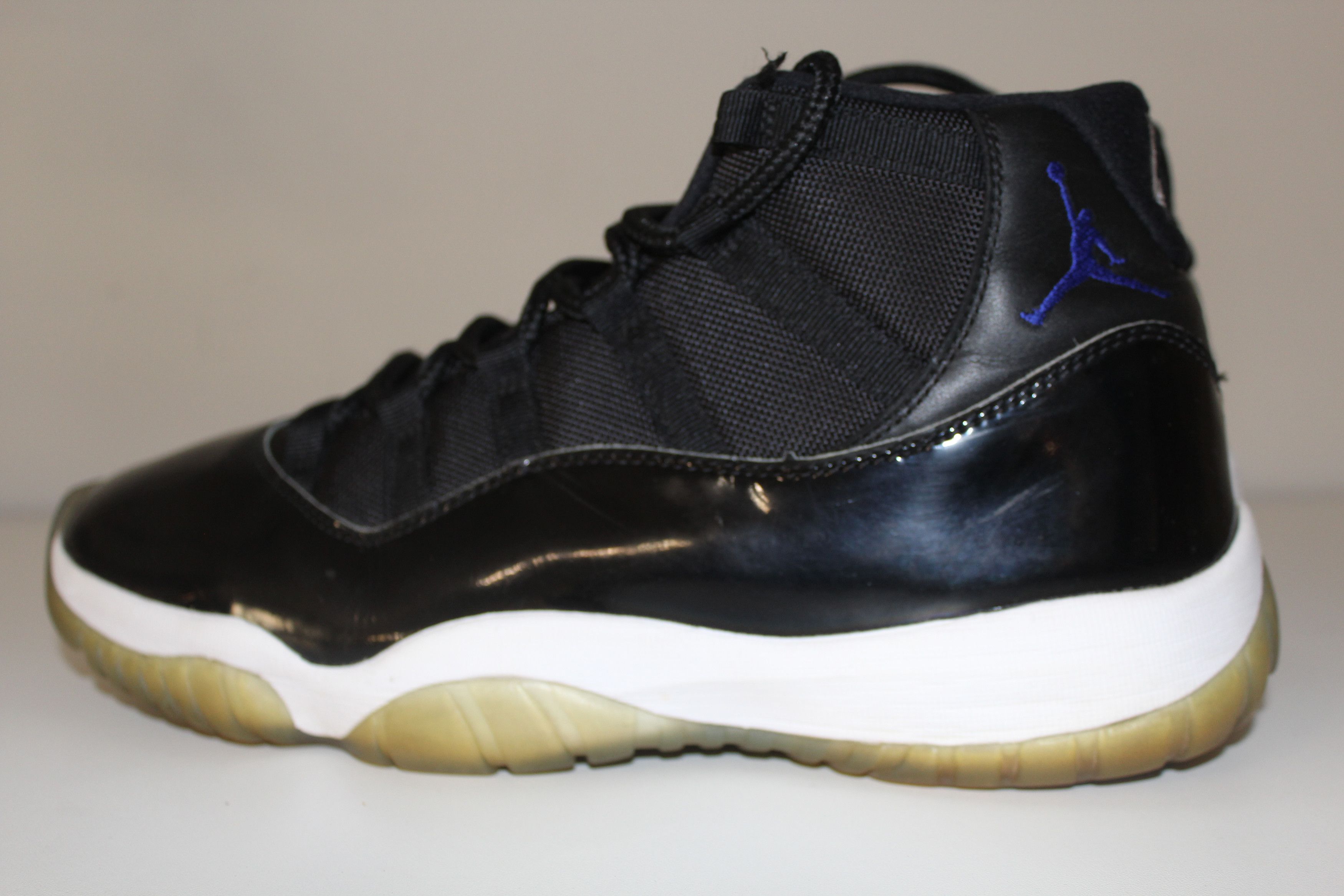 Jordan Brand Nike Air Jordan 11 Retro High Space Jam Black Size 12 *Read* Size US 12 / EU 45 - 2 Thumbnail