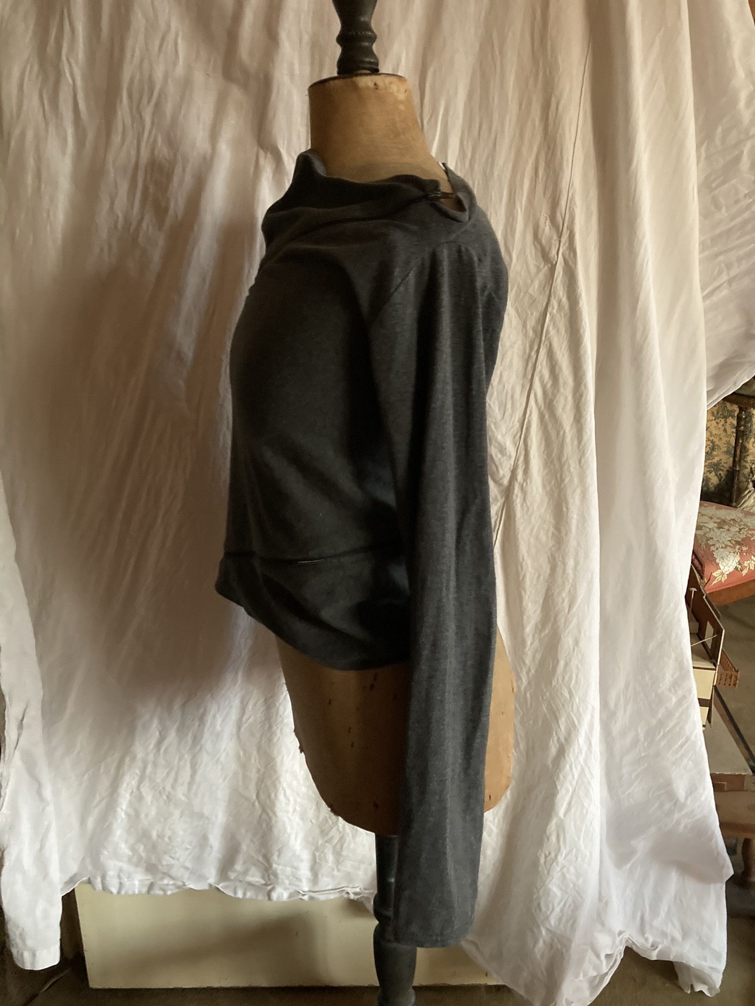 Maison Margiela FW98 Margiela grey jumper with spiralling zipper Size L / US 10 / IT 46 - 7 Thumbnail