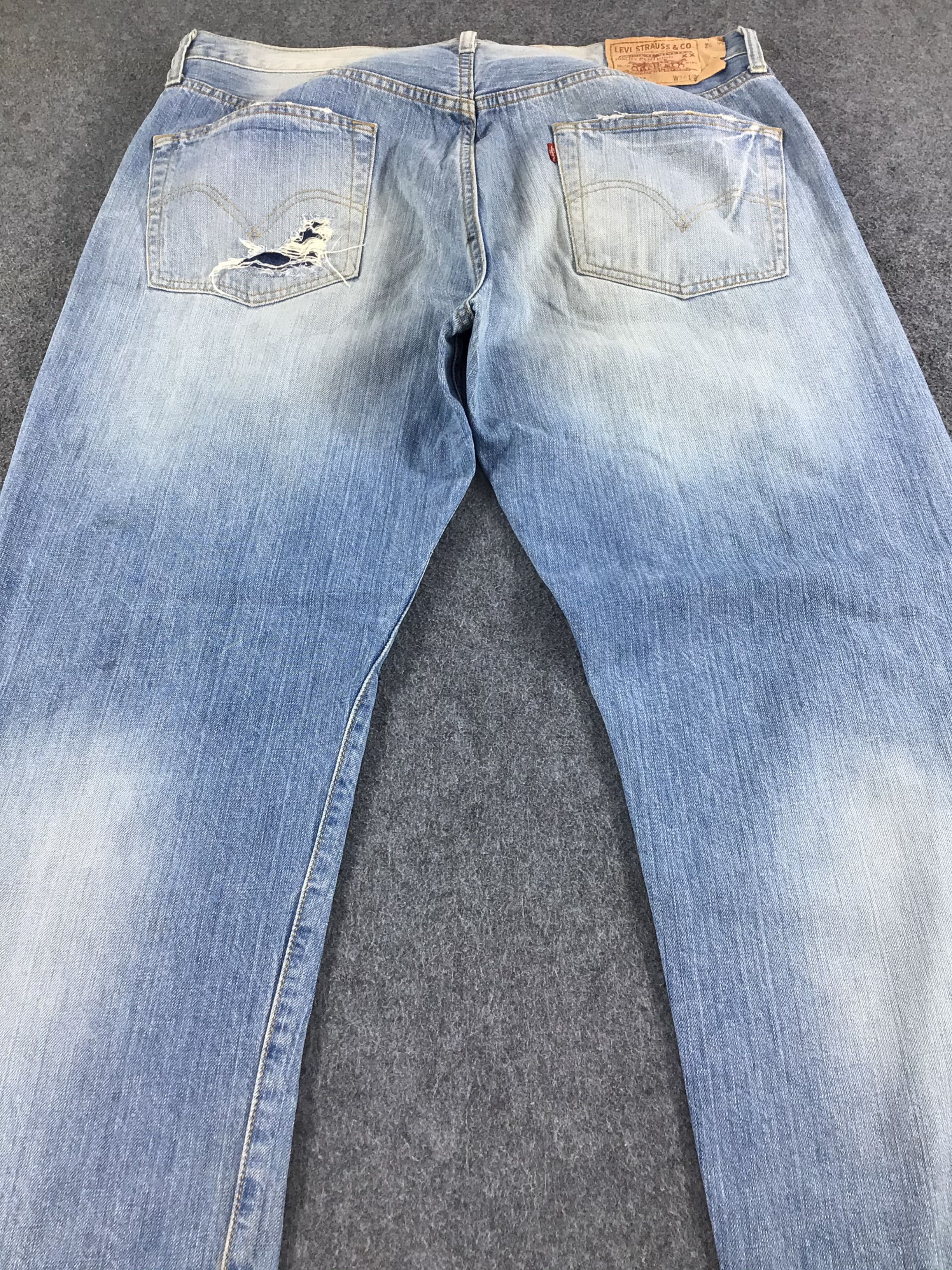 Vintage 90s Levis 501 Jeans-JM371