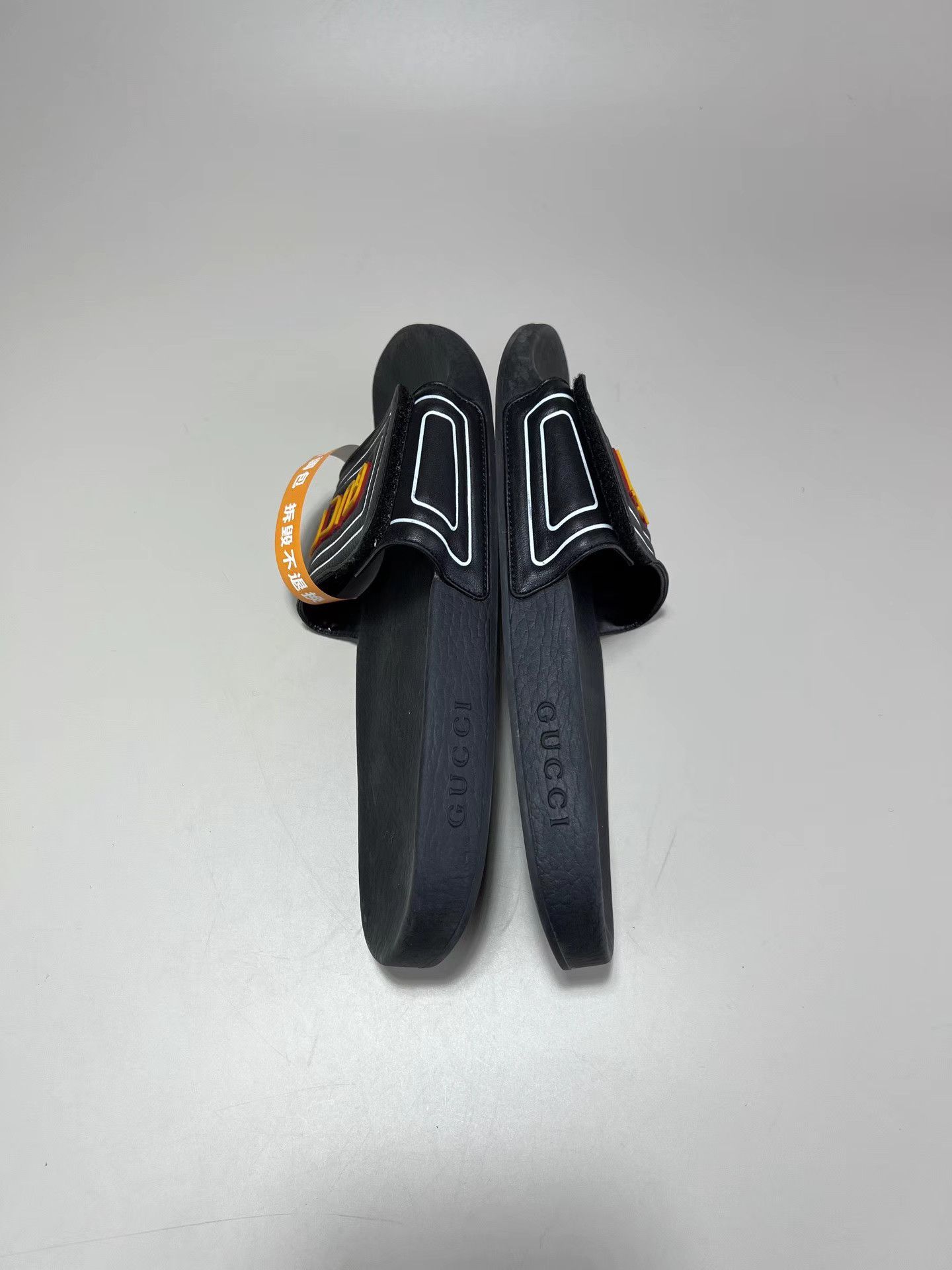 Gucci GUCCI Embossed Logo Slide Sandals Size US 10 / EU 43 - 5 Thumbnail