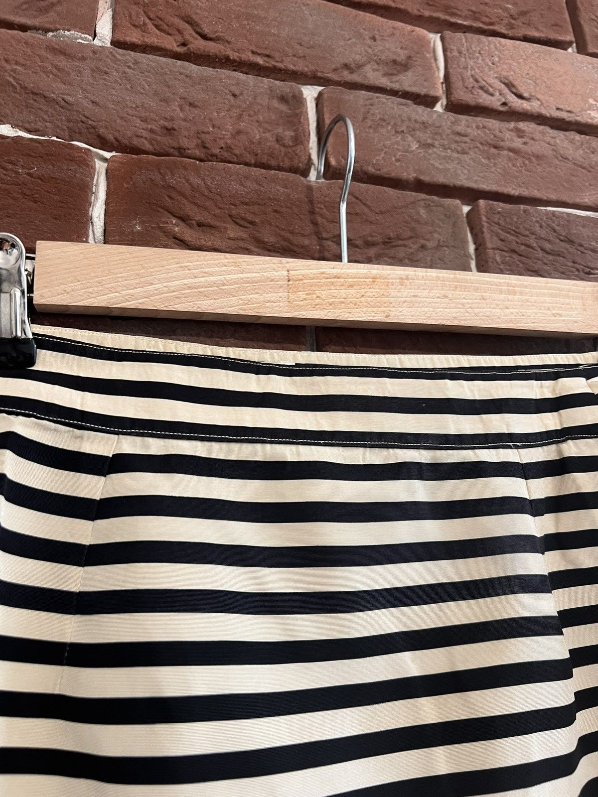 Versace GIANNI VERSACE – 80s Vintage Striped Midi Wool Pencil Skirt Size 28" / US 6 / IT 42 - 7 Thumbnail
