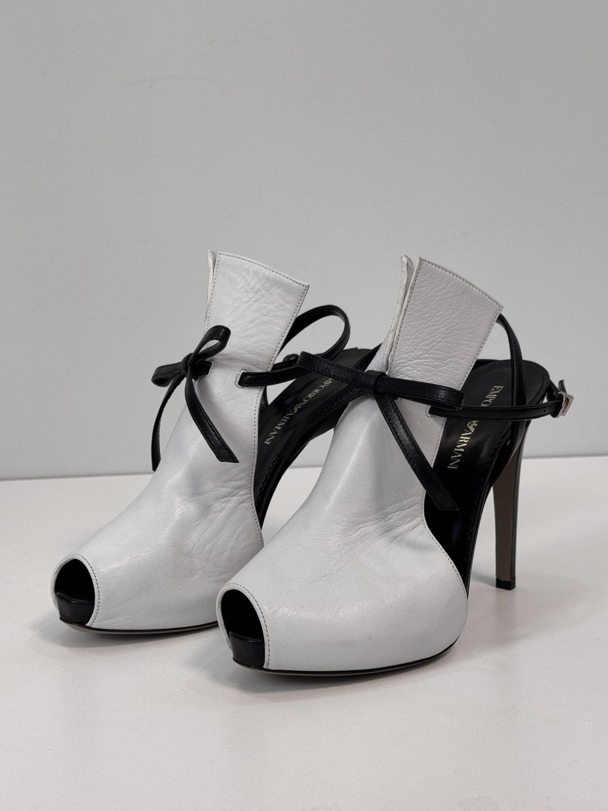 Armani Emporio Armani Leather heels White size 38.5 EU Size US 8.5 / IT 38.5 - 1 Thumbnail