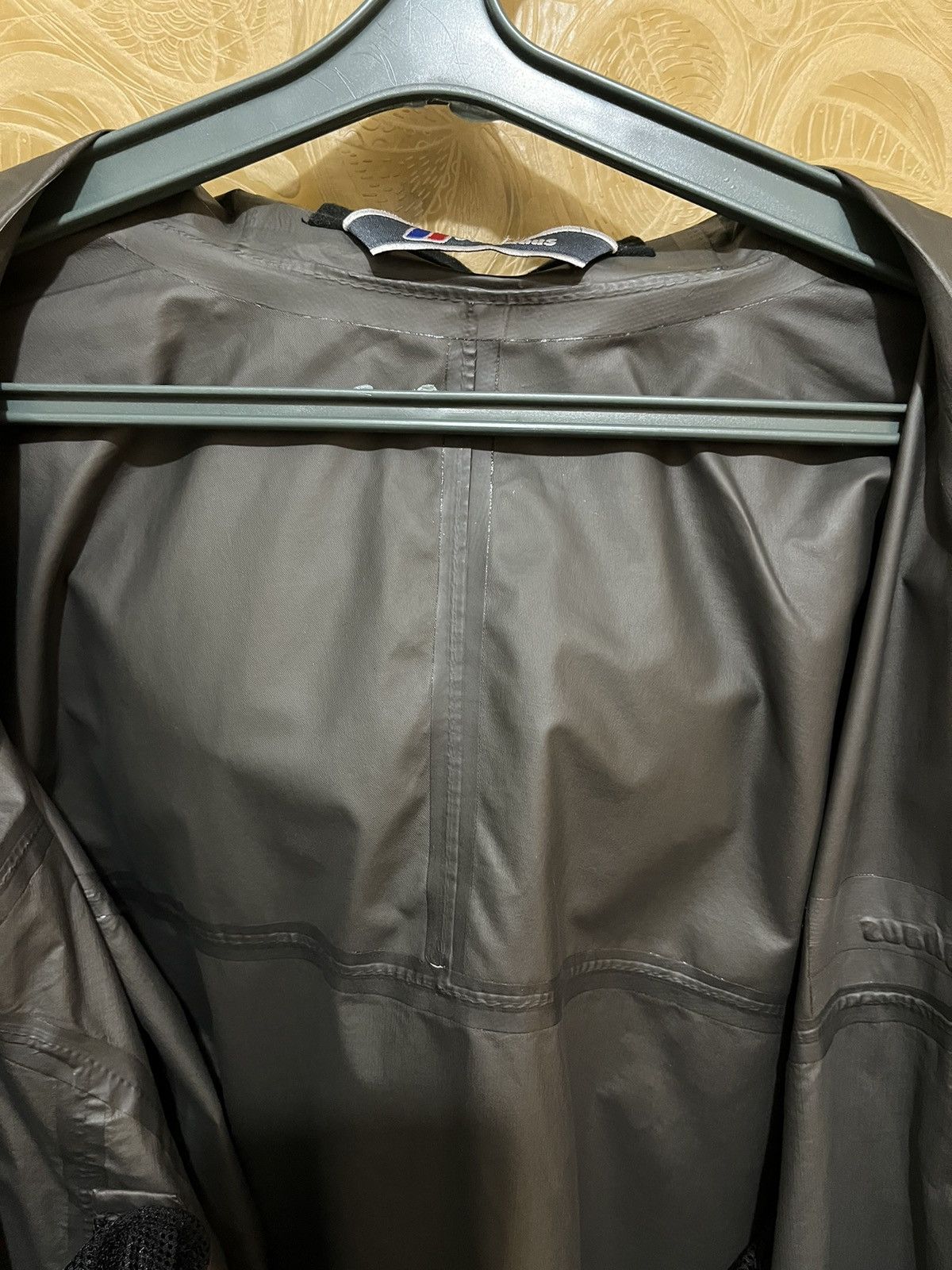Berghaus Berghaus Paclite Gore-Tex jacket Size US L / EU 52-54 / 3 - 5 Thumbnail