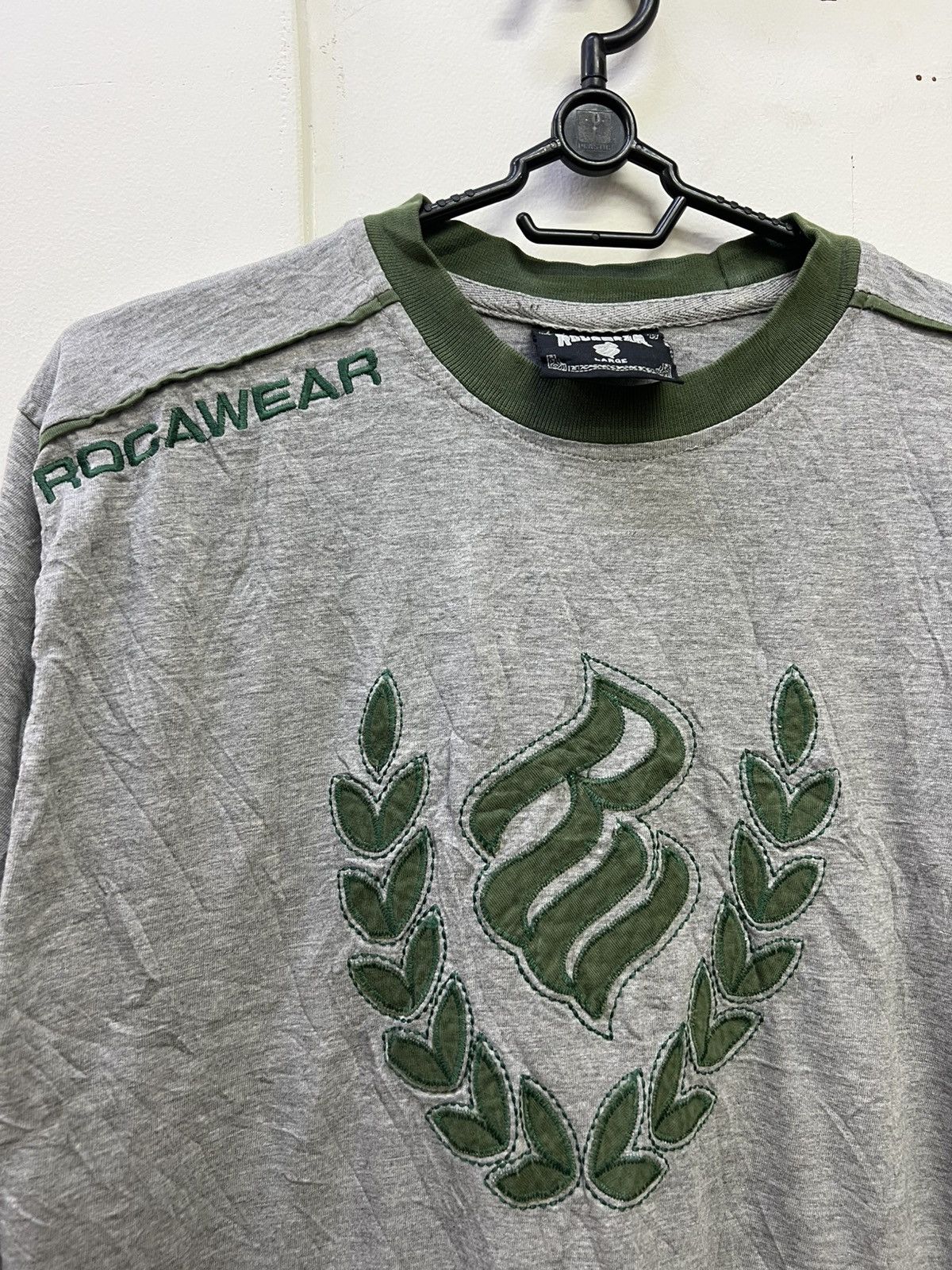 Rocawear Rocawear Vintage Gray Tee – Classic Streetwear Style Size US L / EU 52-54 / 3 - 3 Thumbnail