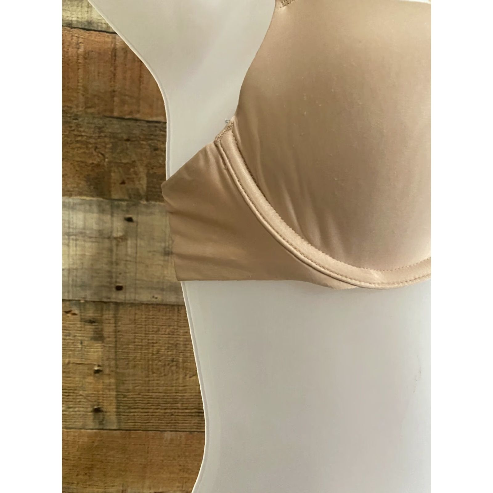 Victoria's Secret Victoria's Secret DEMI TAN 34B Bra NO WIRE Wireless Cup B Brown Logo 34B Women Hook & Eye Adjustable Strap Vintage No Size ONE SIZE - 2 Thumbnail