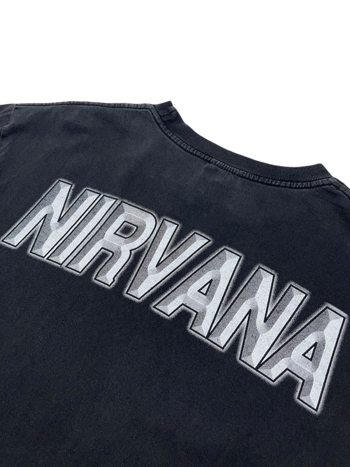Nirvana Vintage 00s Nirvana Kurt Cobain Weed T-shirt Sun Faded Rare Size US L / EU 52-54 / 3 - 9 Thumbnail