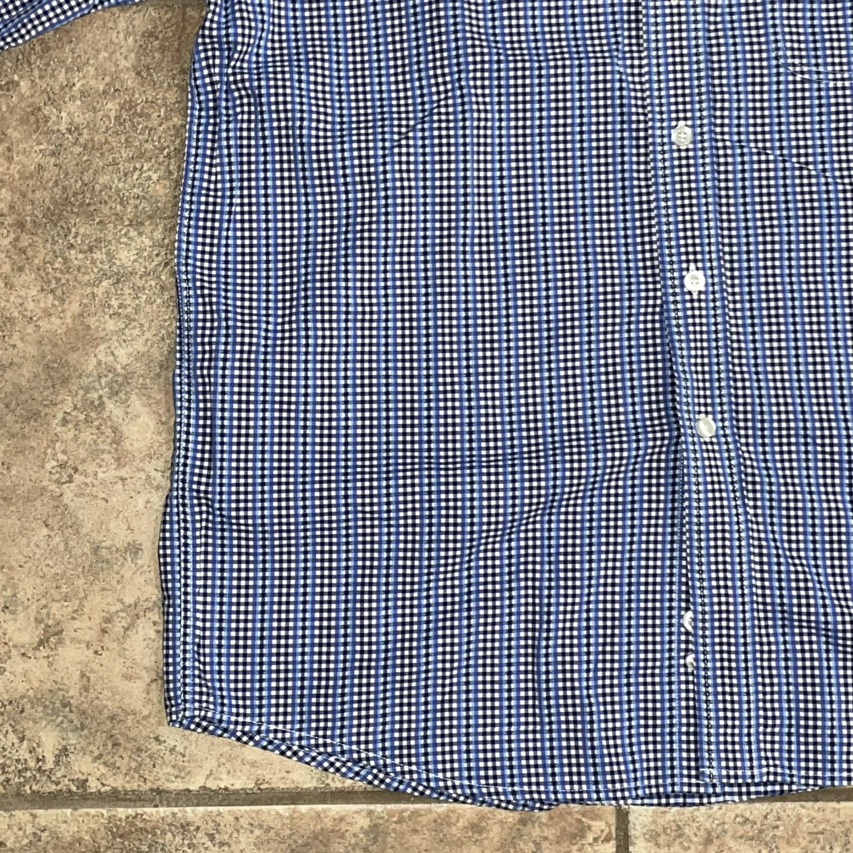 Wrangler Wrangler George Strait blue plaid short sleeve button up mens M Regular Men M Button-Up Short Sleeve Size: M Blue Wrangler George Strait Plaid Size US 31 - 4 Thumbnail