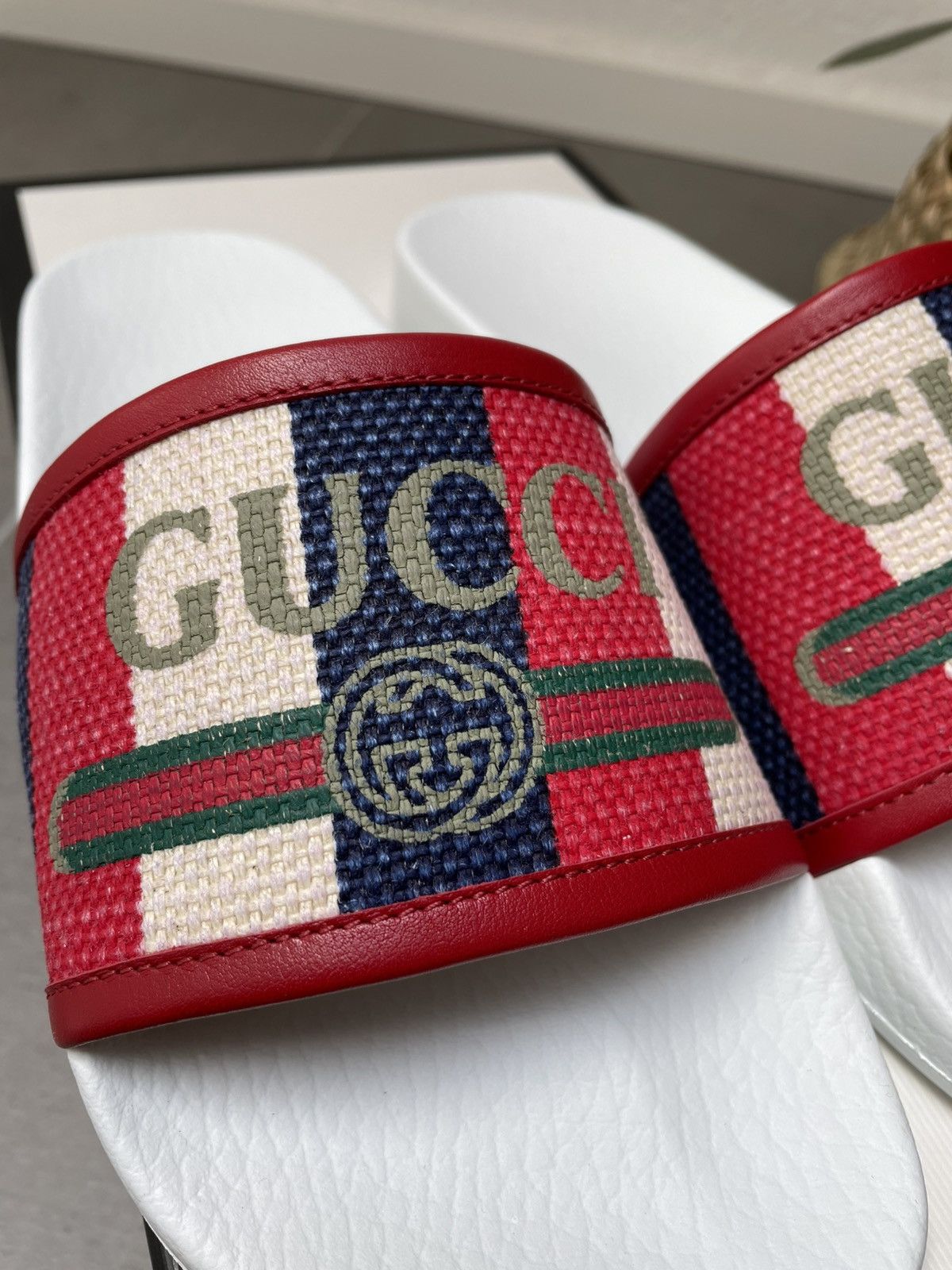 Gucci Gucci logo Sylvie slide sandal Size US 8 / EU 41 - 2 Thumbnail