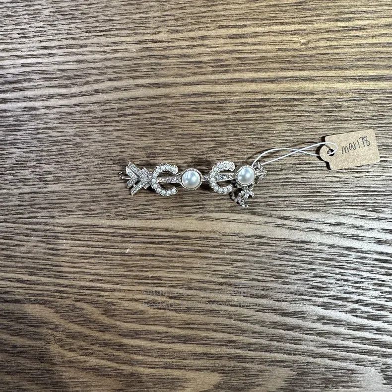 Chanel Chanel Golden Arrow Pearl Diamond Hair Clip Size ONE SIZE - 1 Thumbnail