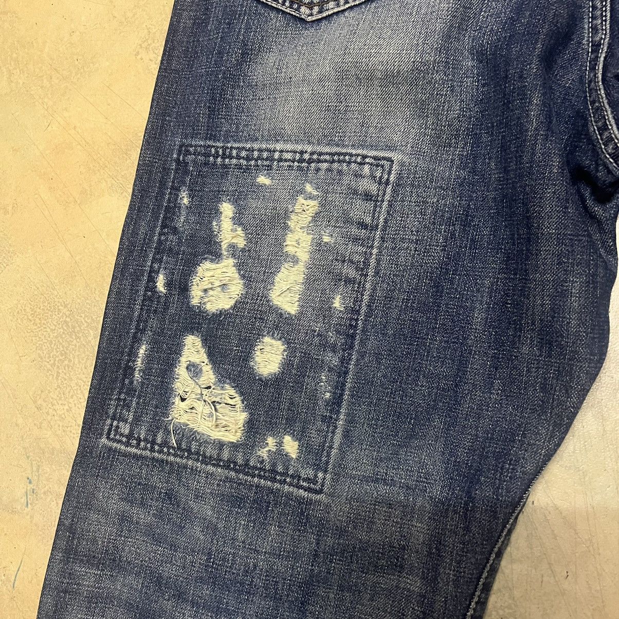 Global Work Global Work Distressed Denim Jeans Size US 31 - 18 Thumbnail