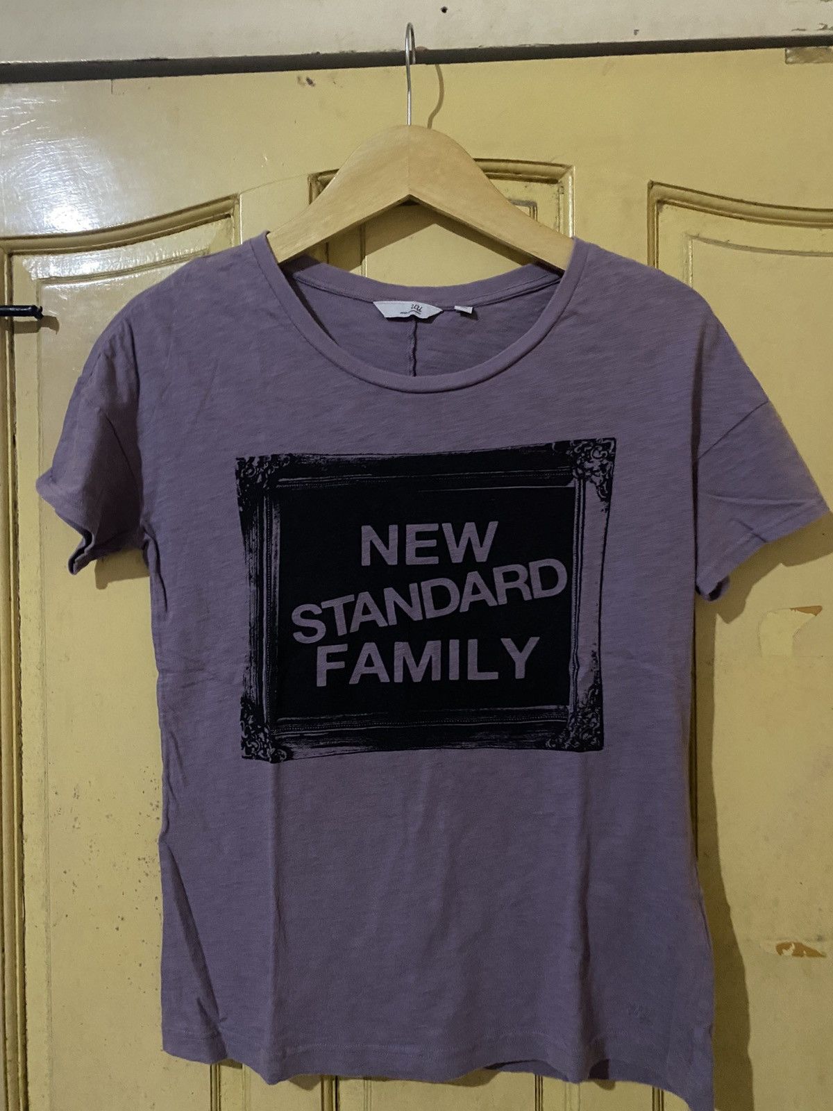 Jun Takahashi × Undercover Vintage Undercover x Uniqlo Standard Family T-Shirt Size US M / EU 48-50 / 2 - 1 Thumbnail