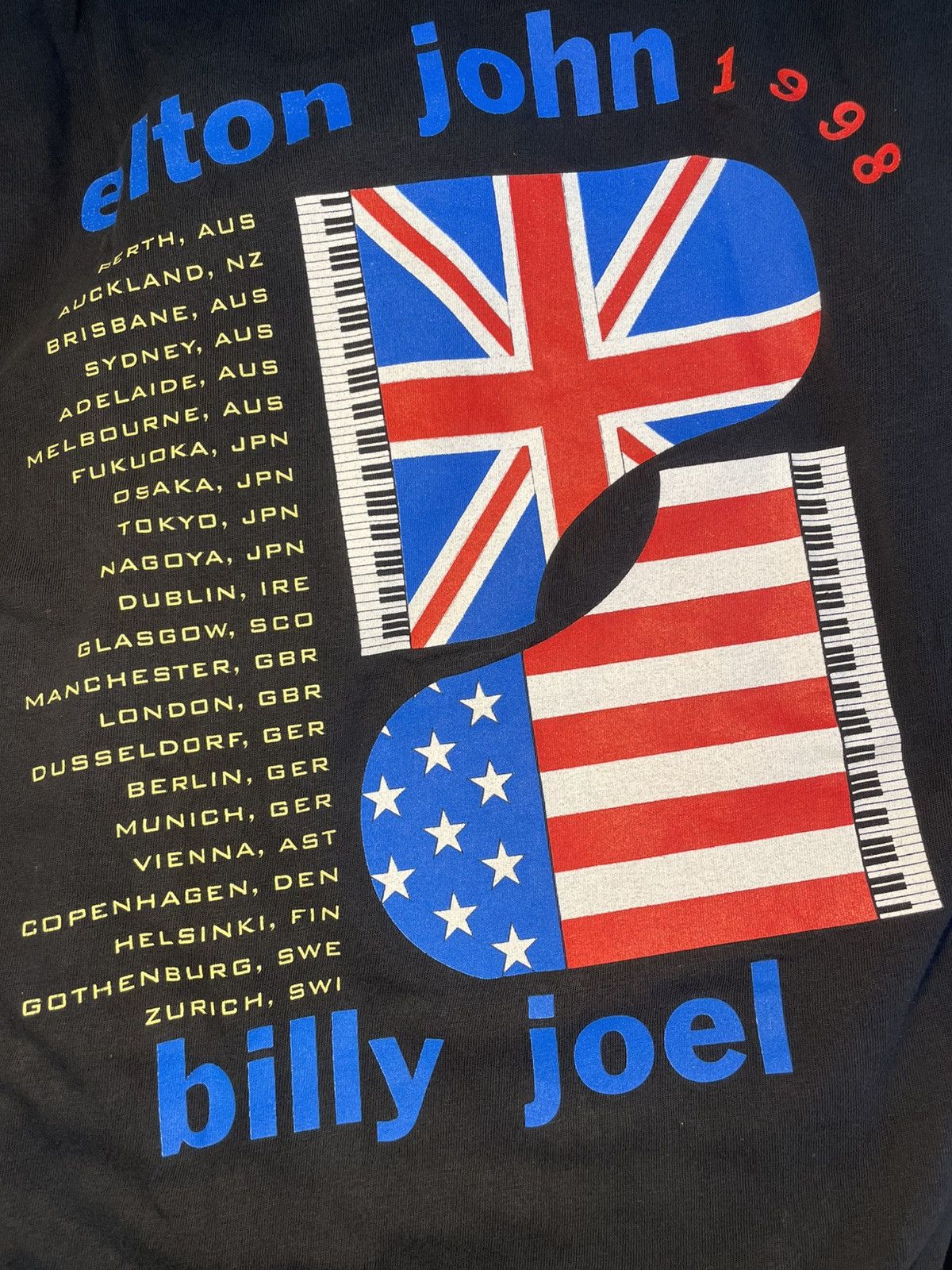 Vintage Vintage 1998 elton john x billy joel Size US L / EU 52-54 / 3 - 4 Thumbnail