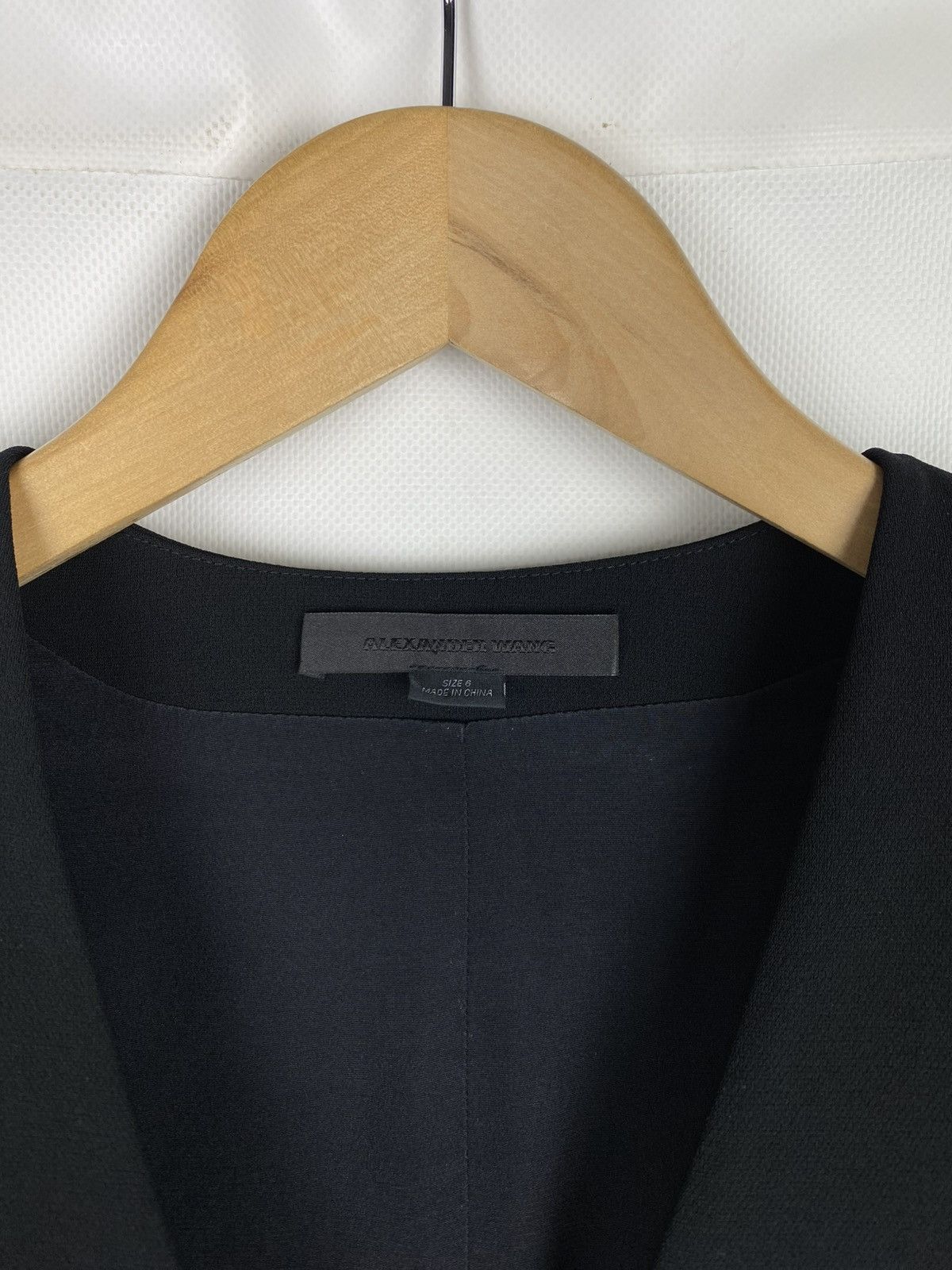 Alexander Wang Alexander Wang ladies long sleeve V-neck Dress size 6 Size M / US 6-8 / IT 42-44 - 9 Thumbnail
