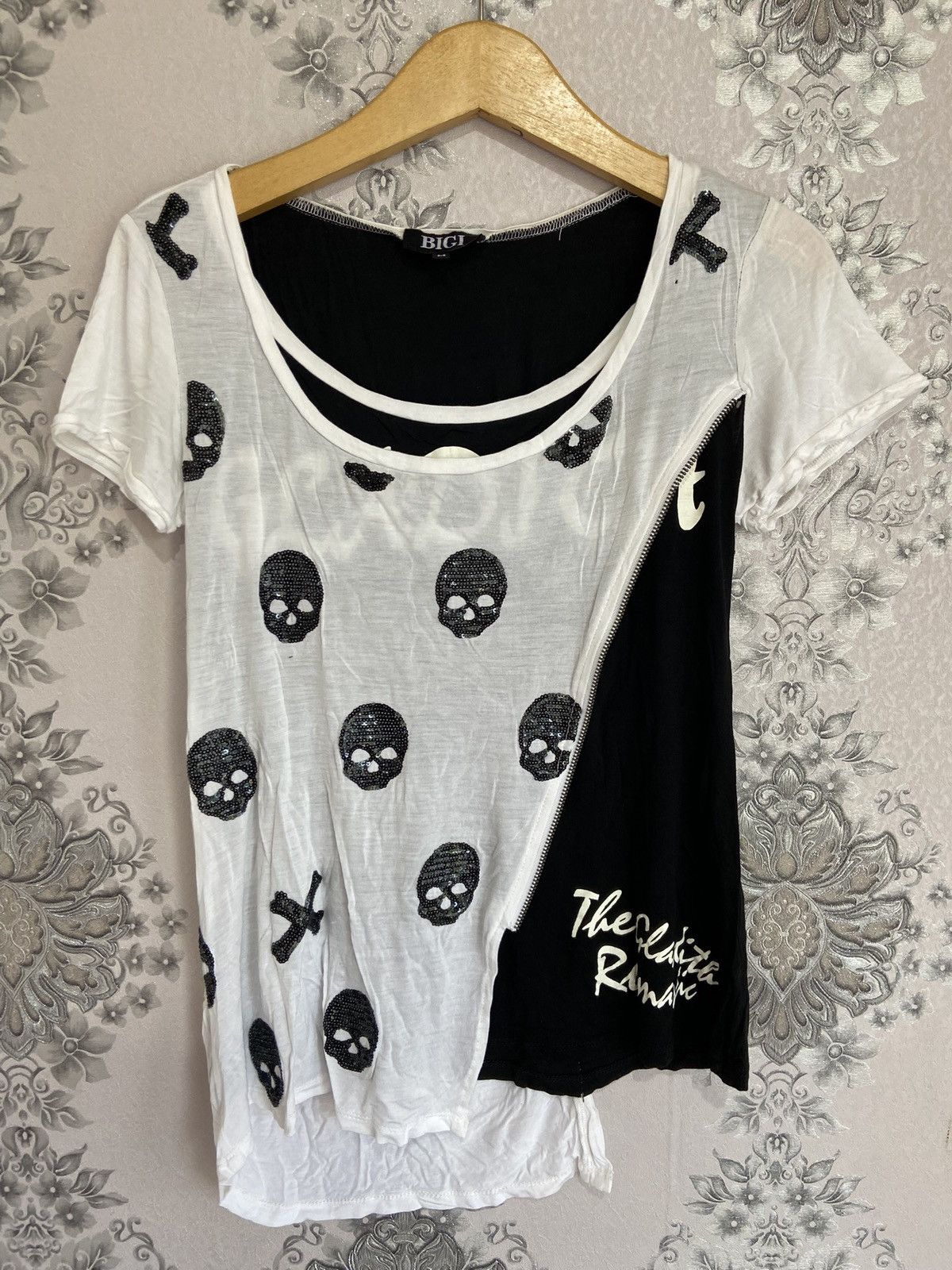 BIGI BIGI Skulls Double Layer Tshirt Size M / US 6-8 / IT 42-44 - 1 Thumbnail