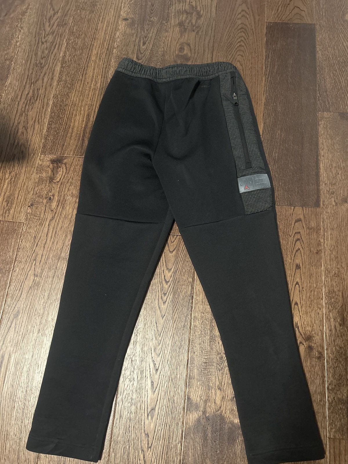 Jordan Brand Air Jordan pants Size US 30 / EU 46 - 2 Thumbnail