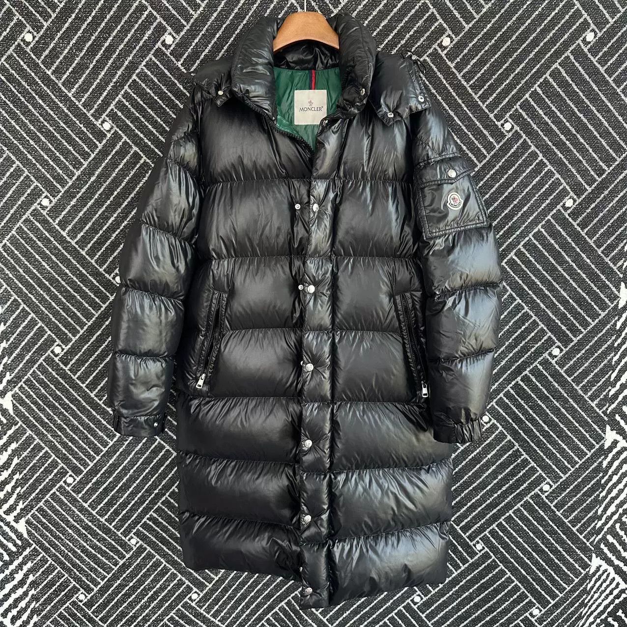 Moncler Moncler Hanoverian Black Shiny Down Jacket Size US XL / EU 56 / 4 - 1 Thumbnail