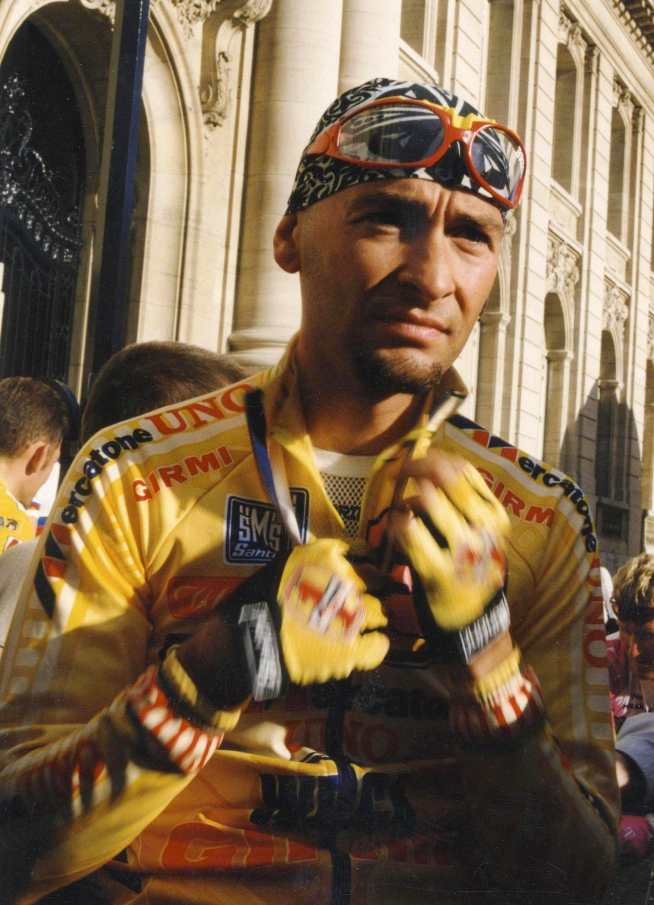 1997 Vintage Mercatone Uno Tour De France Cycling Jersey