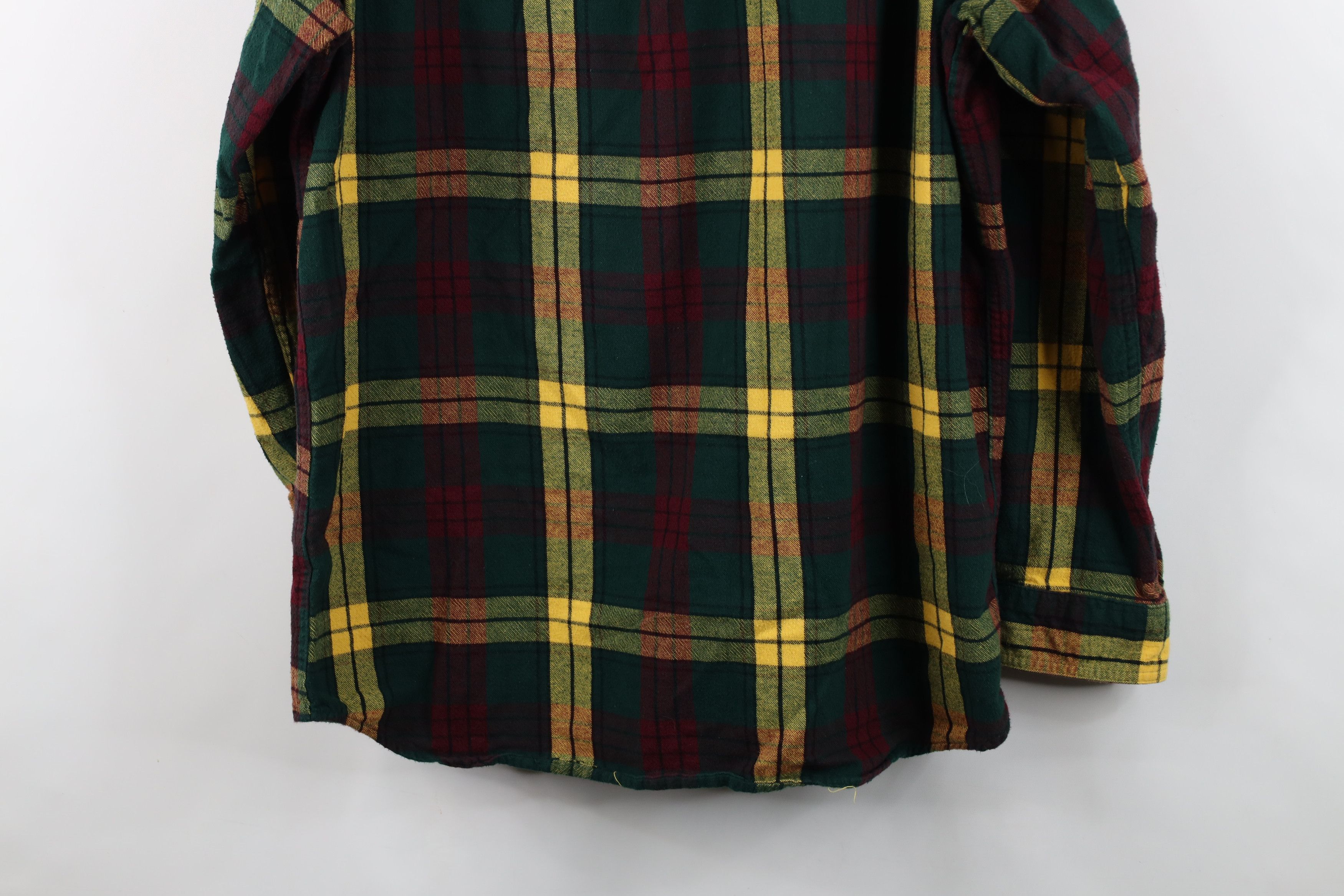 L.L. Bean Vintage LL Bean Flannel Collared Button Down Shirt Plaid Size US L / EU 52-54 / 3 - 9 Thumbnail