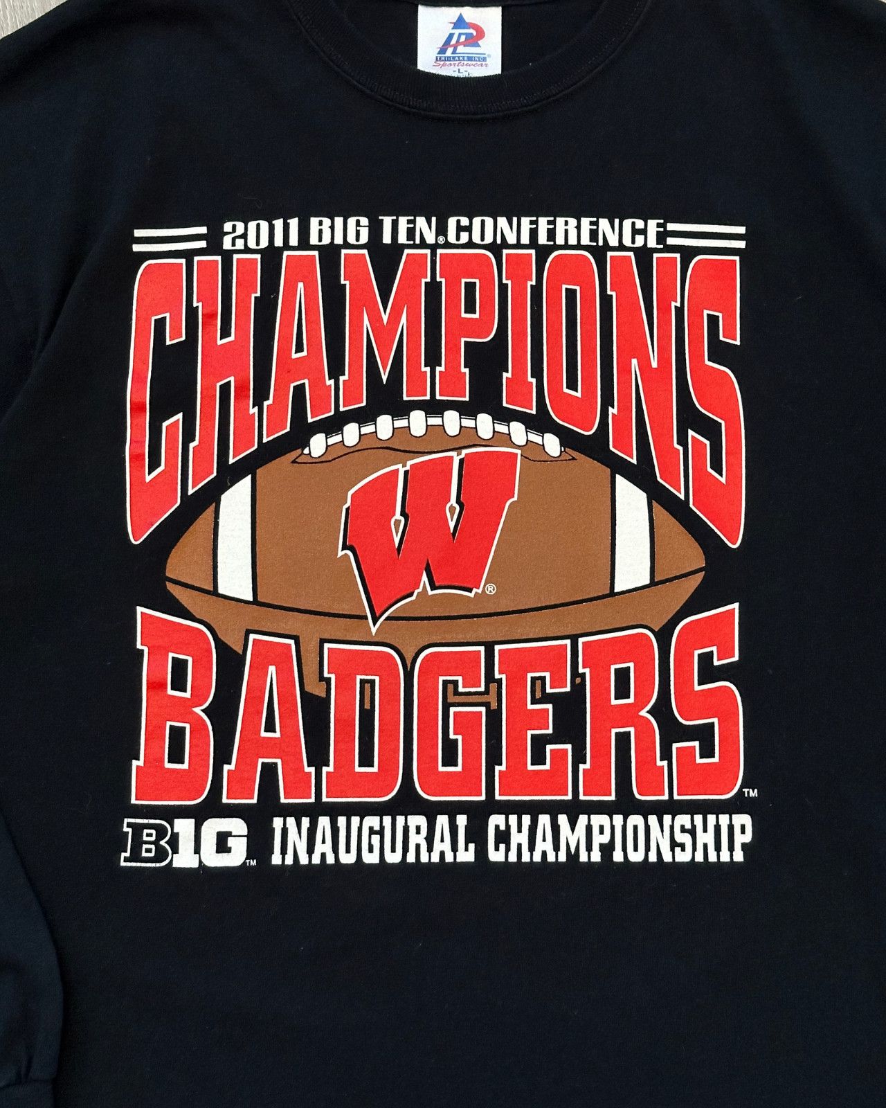 NCAA 2011 University Wisconsin Badgers Big10 Champion Long Sleeve Size US L / EU 52-54 / 3 - 3 Thumbnail
