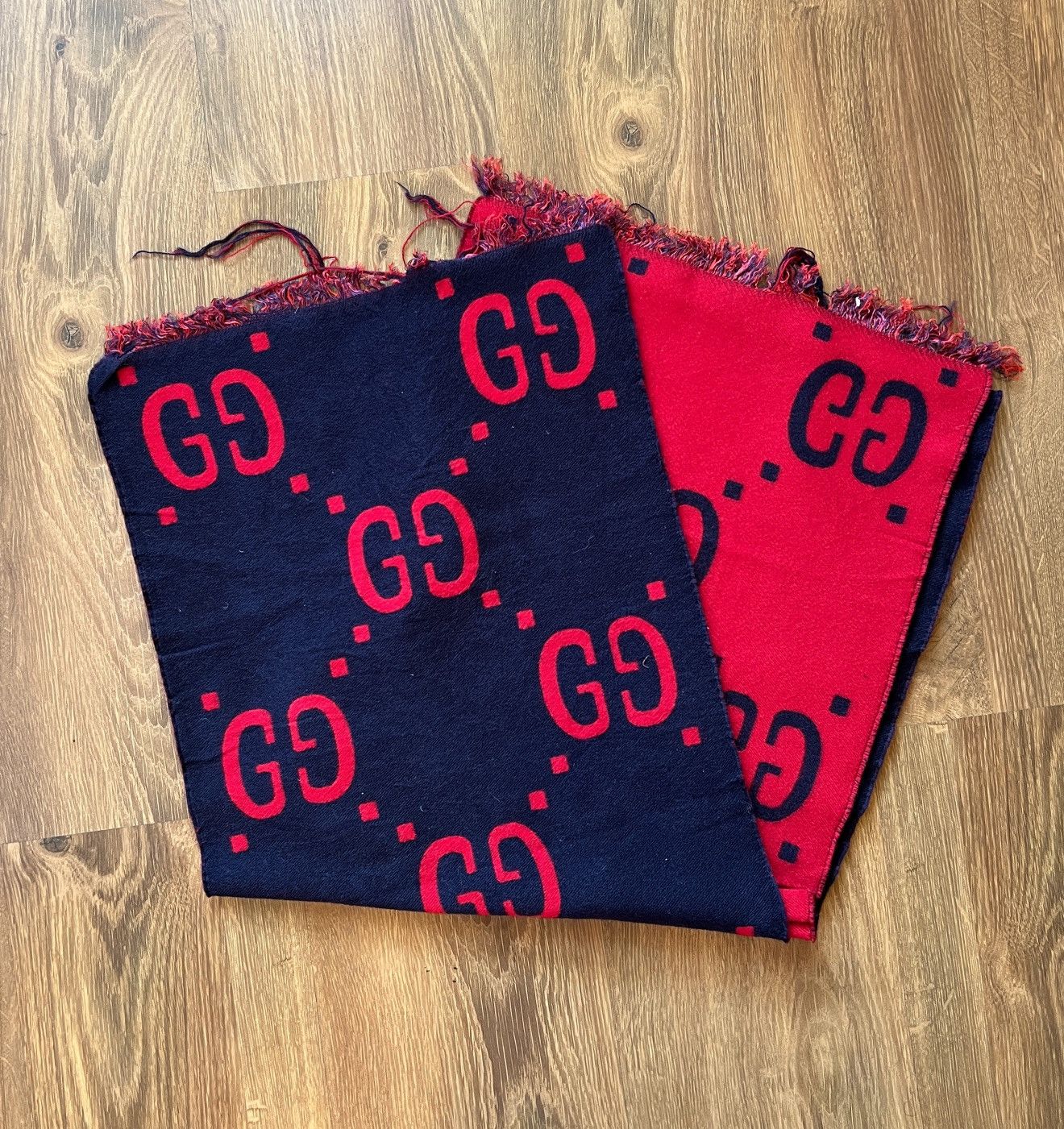 Rare Gucci Freedom GG Jacquard Wool Silk Scarf (Red/Blue)
