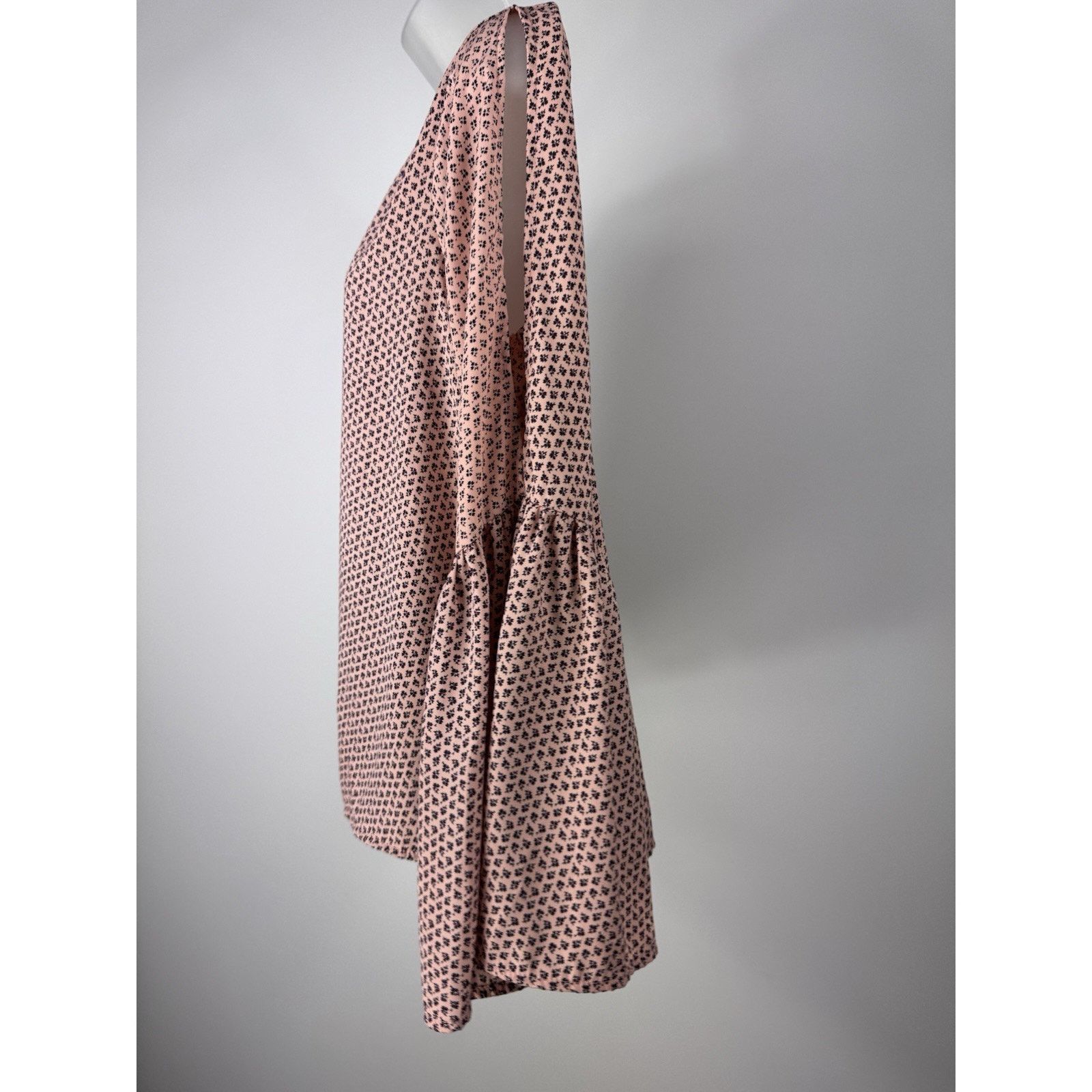 Sage Sage Women's Blush Pink & Black Bell Sleeve Blouse Size L Size L / US 10 / IT 46 - 4 Thumbnail