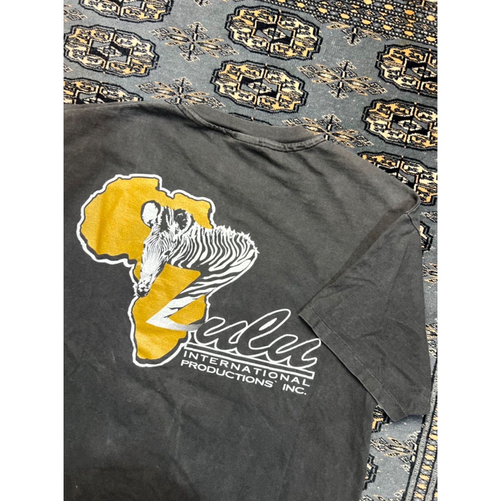 Hanes VINTAGE Larry Locc Im Having Flashbacks Double Sided Rap Tee Zulu International XL Hanes T-Shirt Men Black Short Sleeve Regular Fit Boys? No, Men. Size US XL / EU 56 / 4 - 6 Thumbnail
