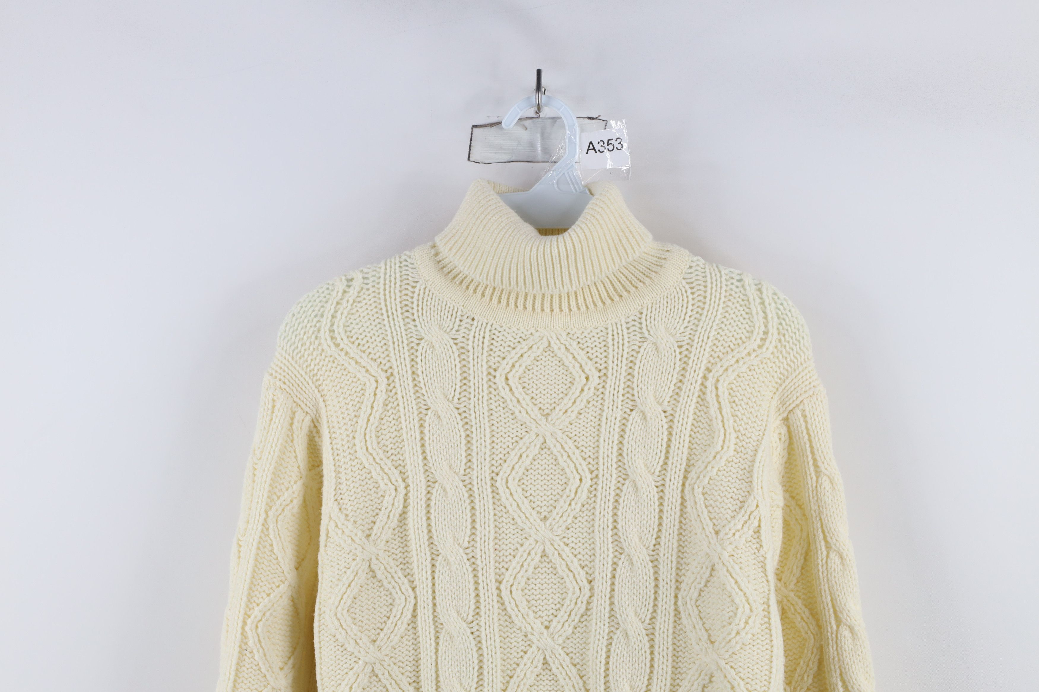 Vintage Vintage 70s Streetwear Knit Fisherman Turtleneck Sweater Size S / US 4 / IT 40 - 2 Thumbnail