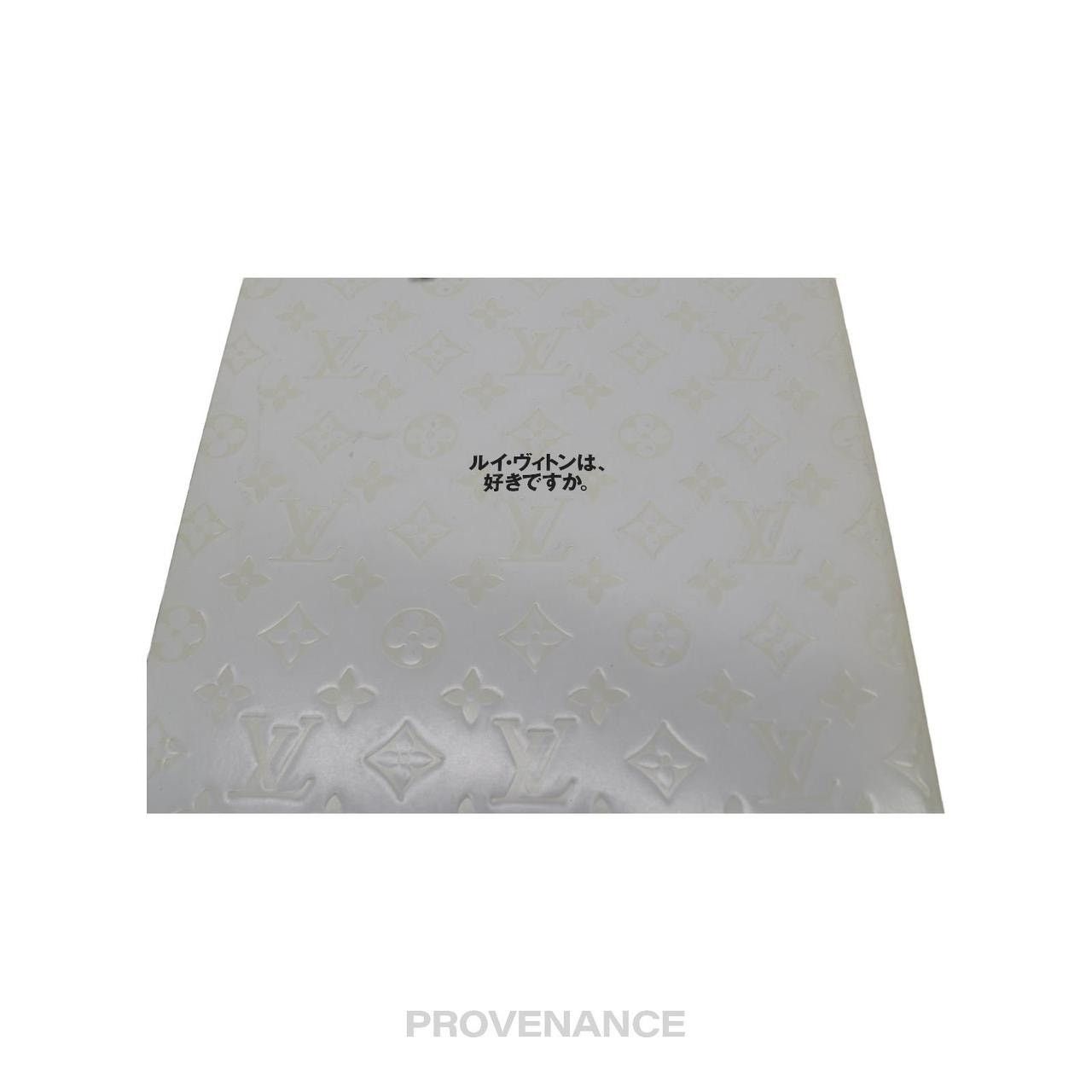 Louis Vuitton 🔴 All About Louis Vuitton Magazine Size ONE SIZE - 4 Thumbnail