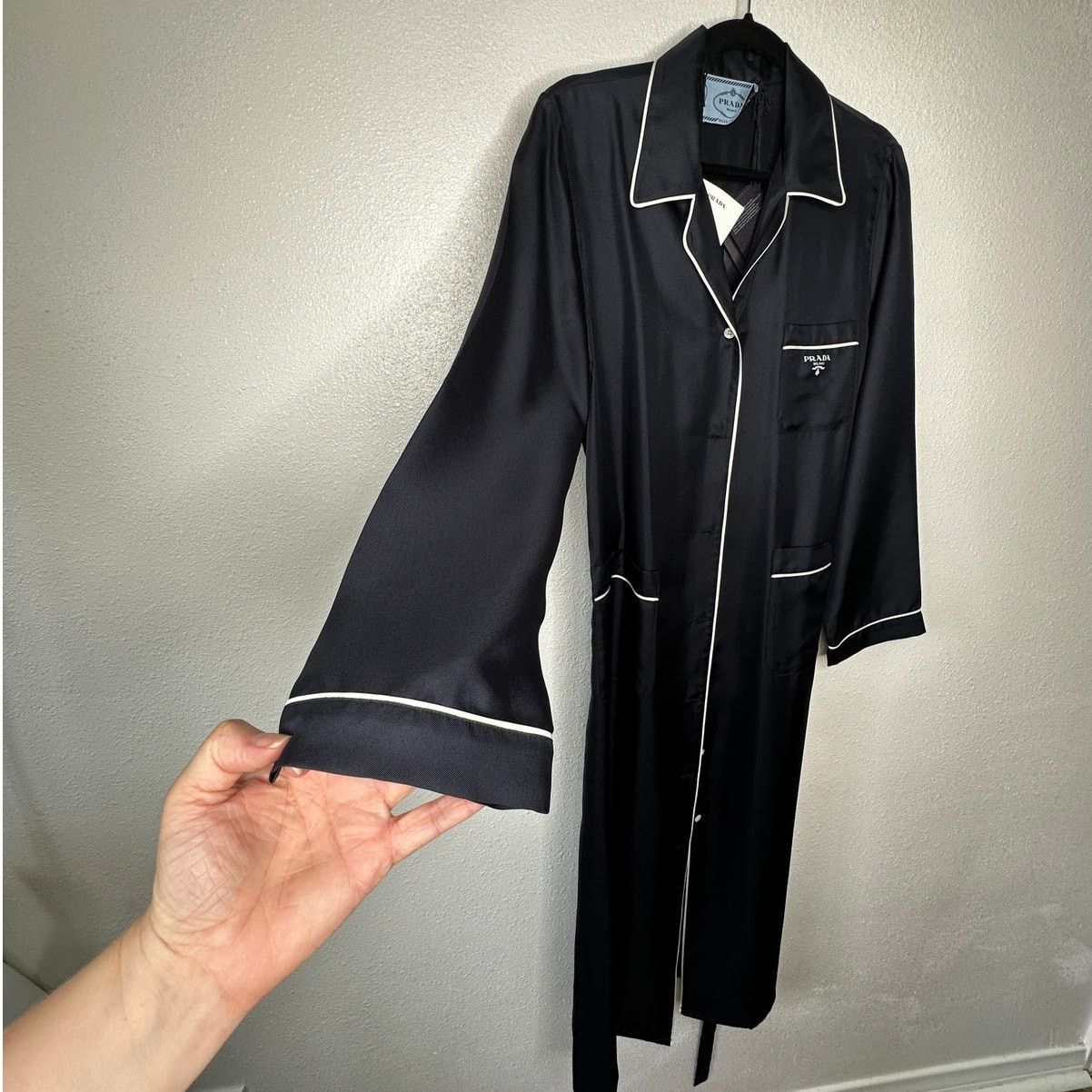 Prada NWT Prada Bleu Black Twill White Trim Belted Robe 44 / M Size ONE SIZE - 1 Thumbnail