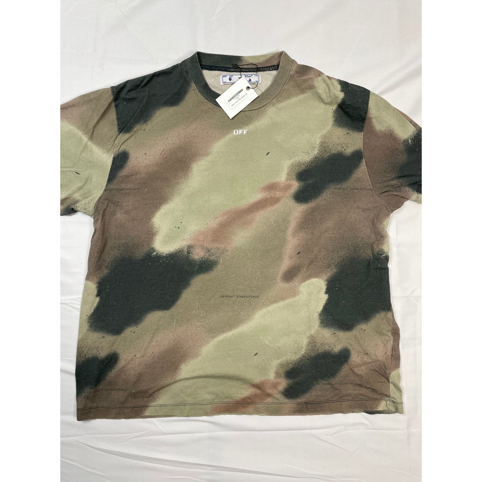 image of Off White Tee Camo Large in Green, Men's