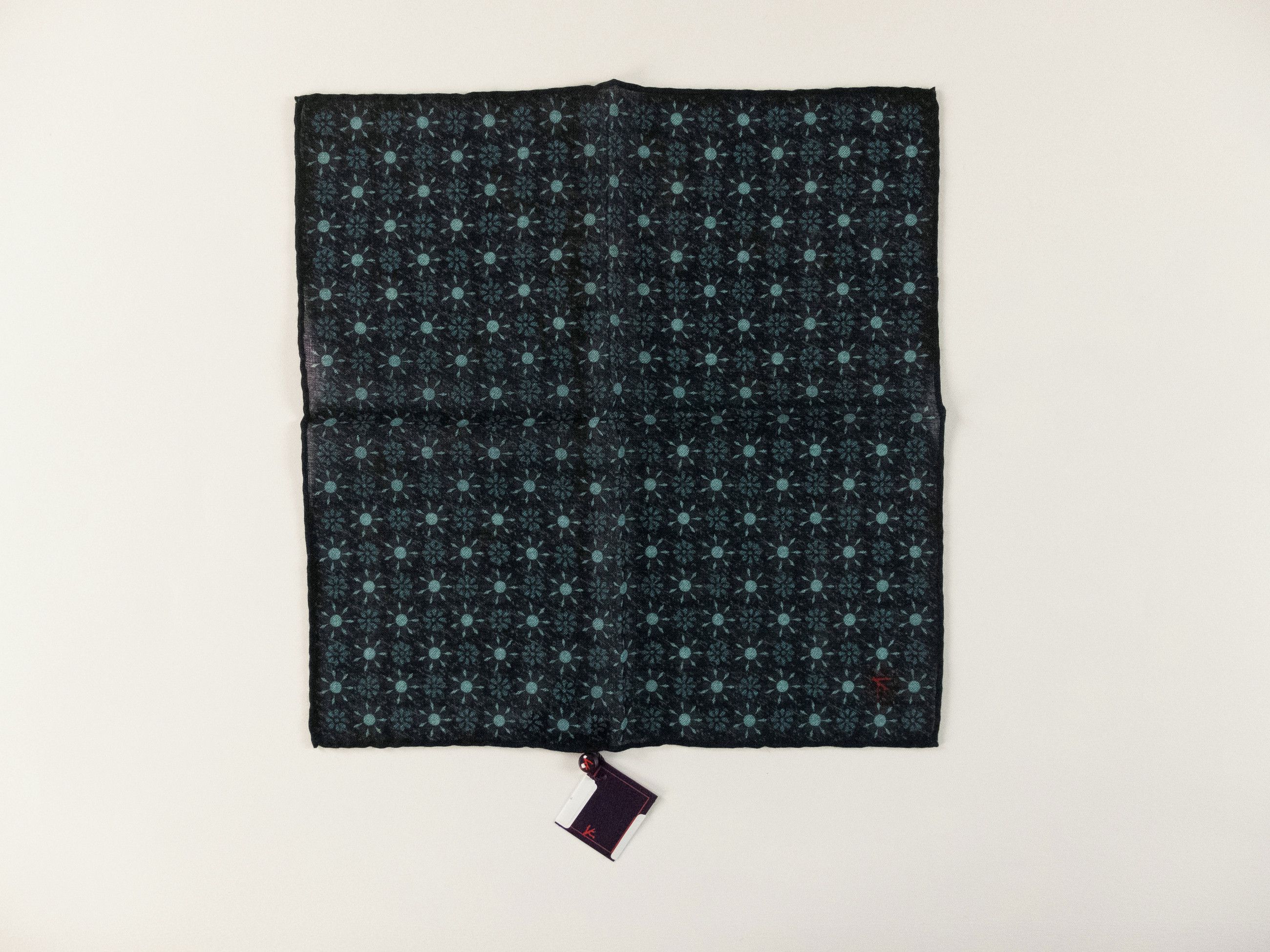 Isaia ISAIA Napoli dark green floral print wool pocket square Size ONE SIZE - 1 Thumbnail