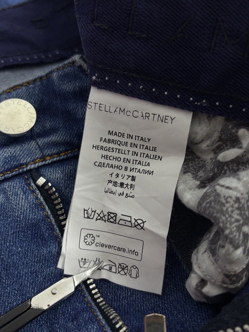 Stella McCartney Stella McCartney Rhinestones Floral Mid Rise Straight Jeans Size 28" / US 6 / IT 42 - 16 Thumbnail