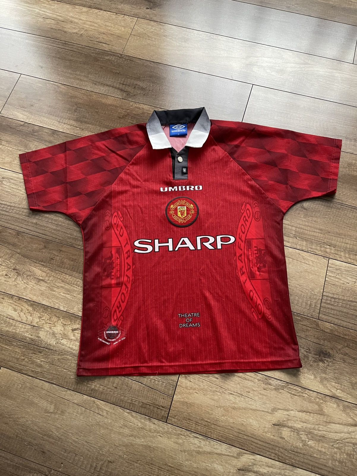 Umbro 1996/1997 Umbro Manchester United Vintage Soccer Jersey Tee Size US M / EU 48-50 / 2 - 2 Thumbnail