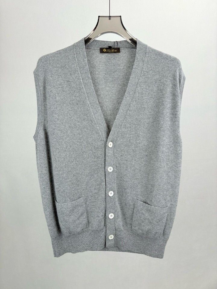 Loro Piana Loro Piana Cashmere V-Neck Vest Size 52 Size US L / EU 52-54 / 3 - 1 Thumbnail
