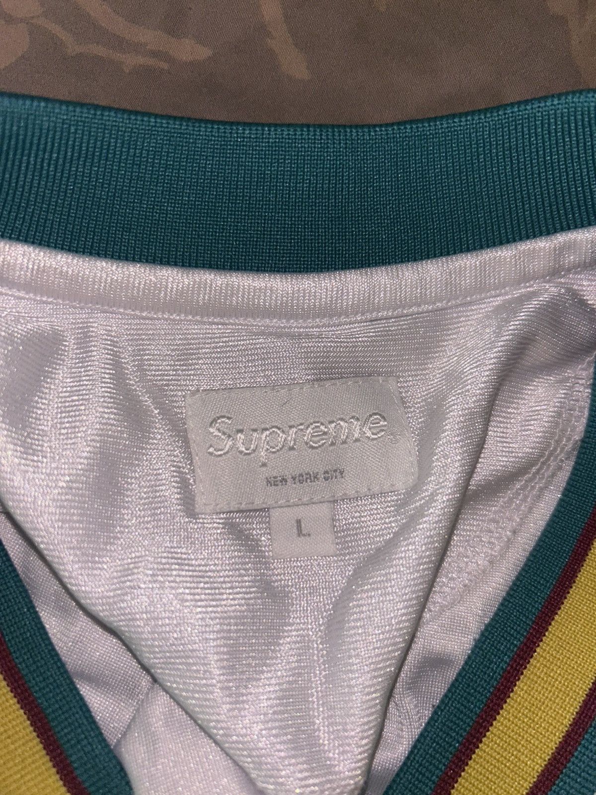 Supreme Supreme White Nylon V-Neck Jersey Size US L / EU 52-54 / 3 - 3 Thumbnail