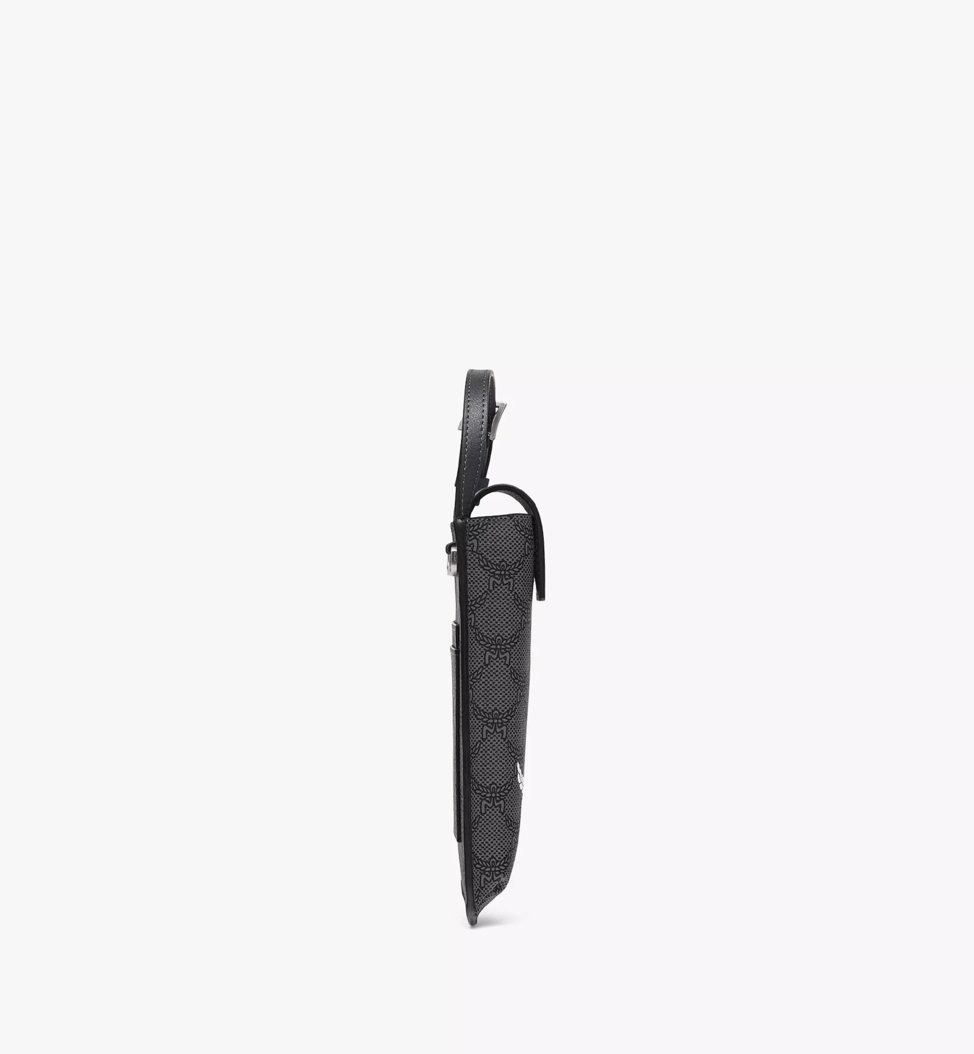 MCM o1mt1gz0225 Size: OS / Pouch in Black/Grey Size ONE SIZE - 3 Thumbnail