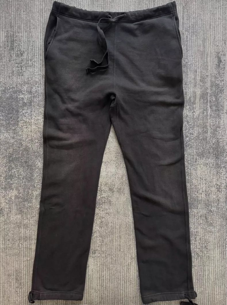 Visvim VISVIM Sweat Pants with Distressed Wash Size US 26 / EU 42 - 1 Thumbnail