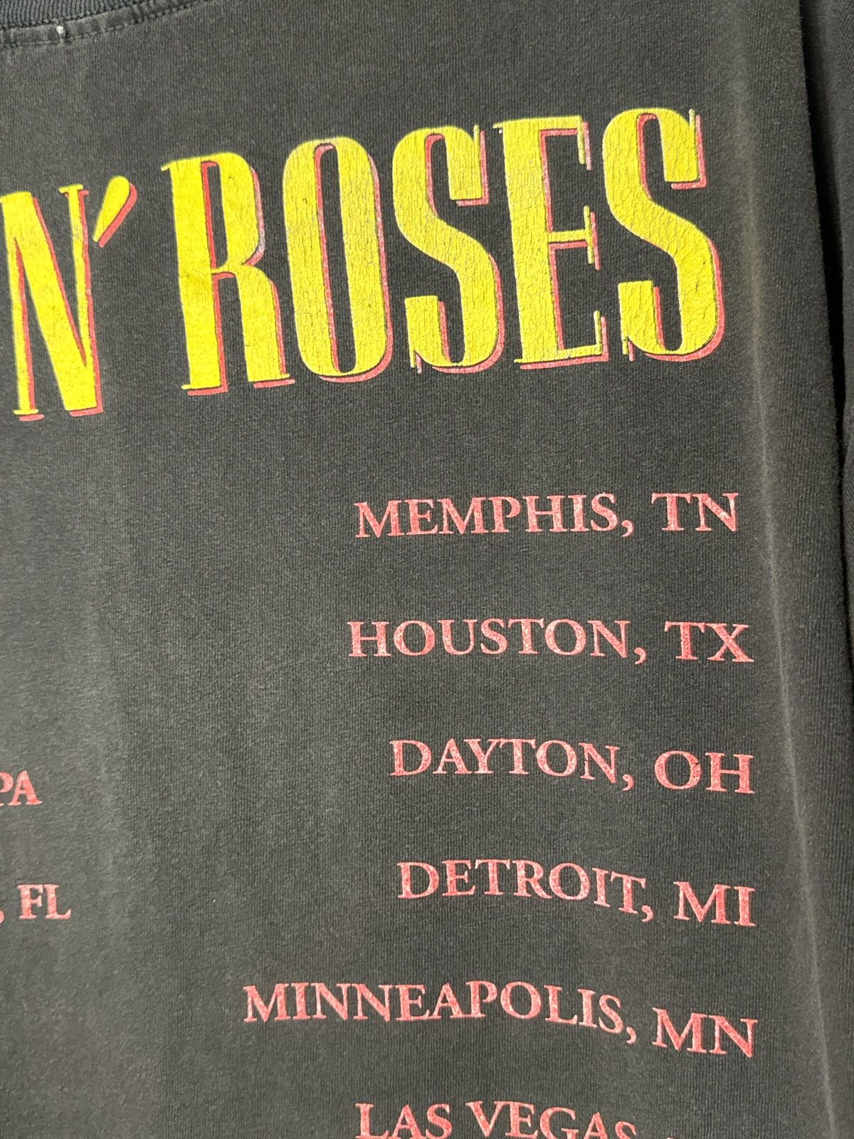 Band Tees × Guns N' Roses × Vintage Vintage 1991 Guns N Roses Use Your Illusion Tour T Shirt Size US XL / EU 56 / 4 - 15 Thumbnail