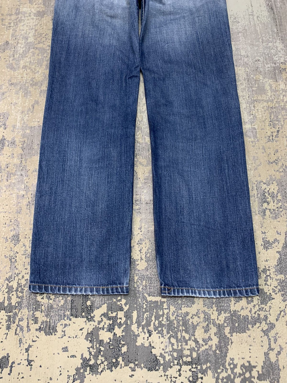 Levi's Vintage Levis 702 Distressed Denim Jeans 29x29.5 Size US 29 - 12 Thumbnail