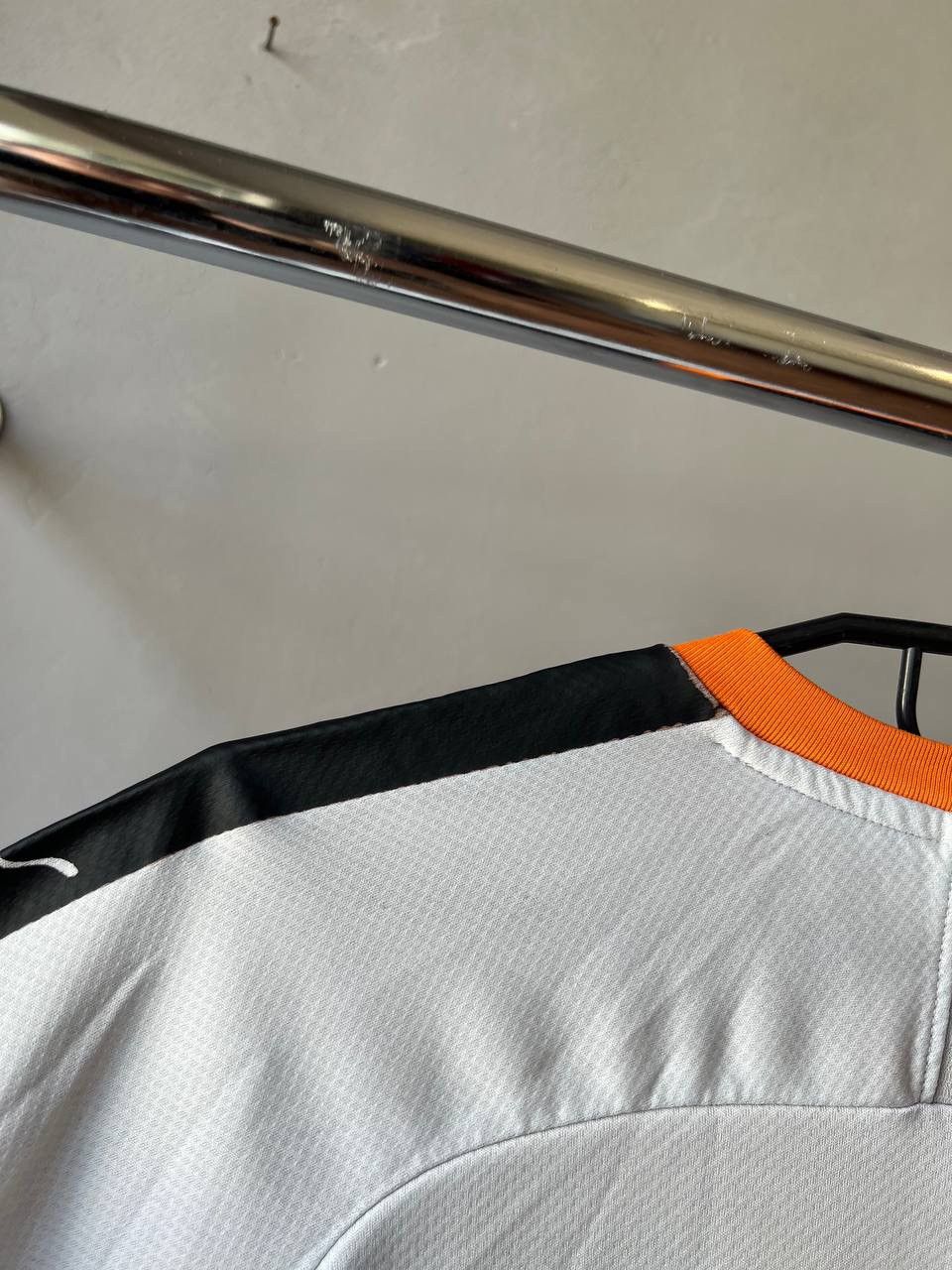 Puma 2019/20 VALENCIA CF HOME SOCCER FOOTBALL JERSEY SHIRT PUMA Size US M / EU 48-50 / 2 - 18 Thumbnail