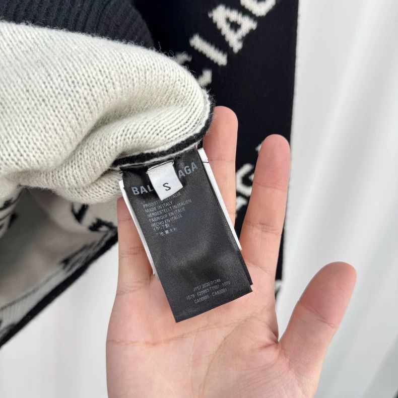 Balenciaga Balenciaga Black and white bullet screen full of knitted s Size US S / EU 44-46 / 1 - 6 Thumbnail