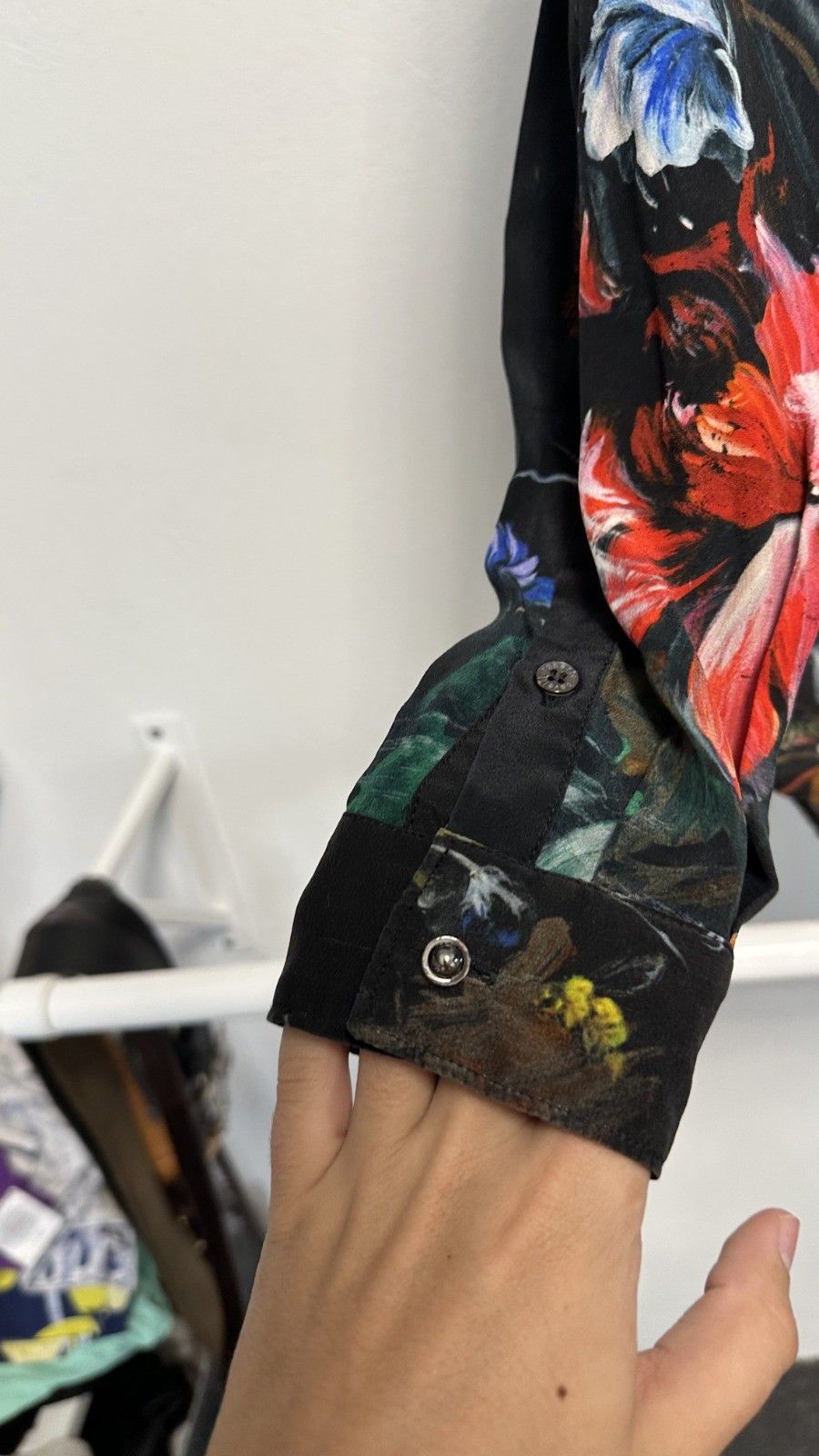 Roberto Cavalli Roberto Cavalli Painted Silk Floral Print Pleat Panel Shirt Size S / US 4 / IT 40 - 4 Thumbnail
