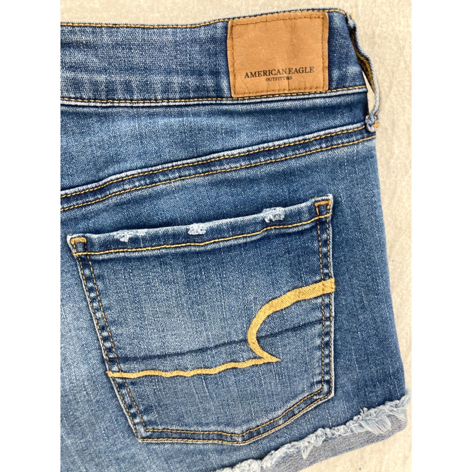American Eagle Outfitters American Eagle Outfitters Shortie Denim Shorts Womens Size 6 Blue Mid Rise 3in Inseam Pockets Made in China Women’s Size 28" / US 6 / IT 42 - 7 Thumbnail