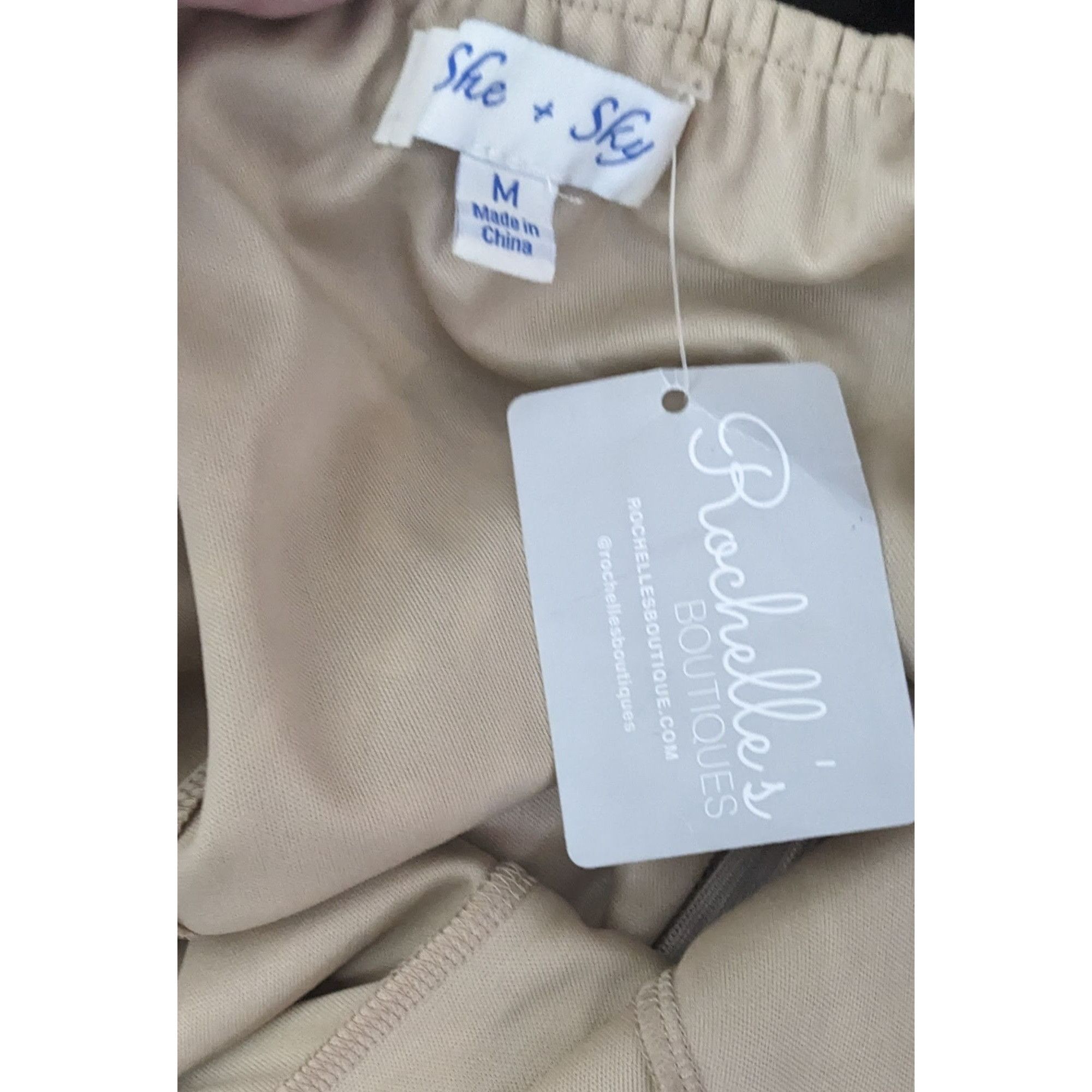 Other She + Sky Beige With White Pips Puffy Sleeve Dress Size M / US 6-8 / IT 42-44 - 5 Thumbnail